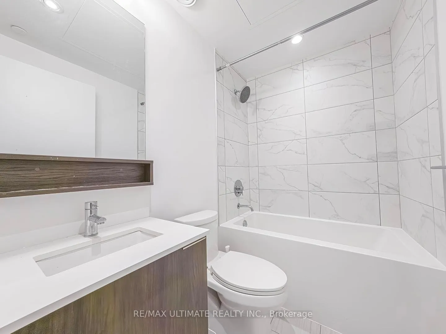Photo 16 of Unit 3012, 5 Buttermill Avenue, Vaughan, Vaughan Corporate Centre — HOMEH