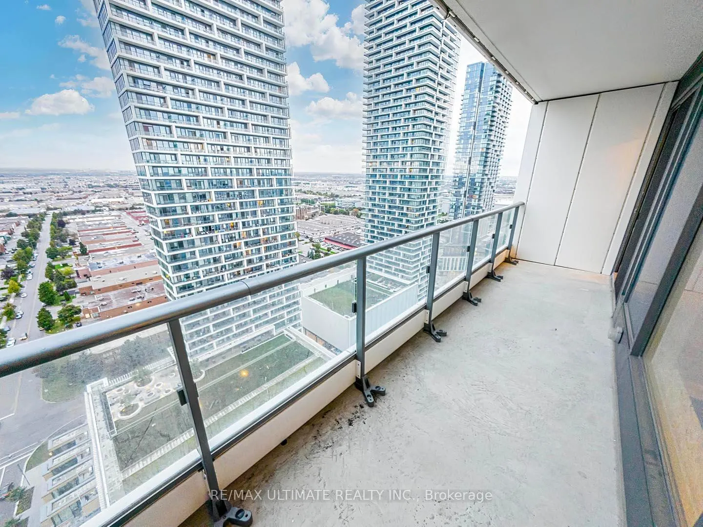 Photo 18 of Unit 3012, 5 Buttermill Avenue, Vaughan, Vaughan Corporate Centre — HOMEH