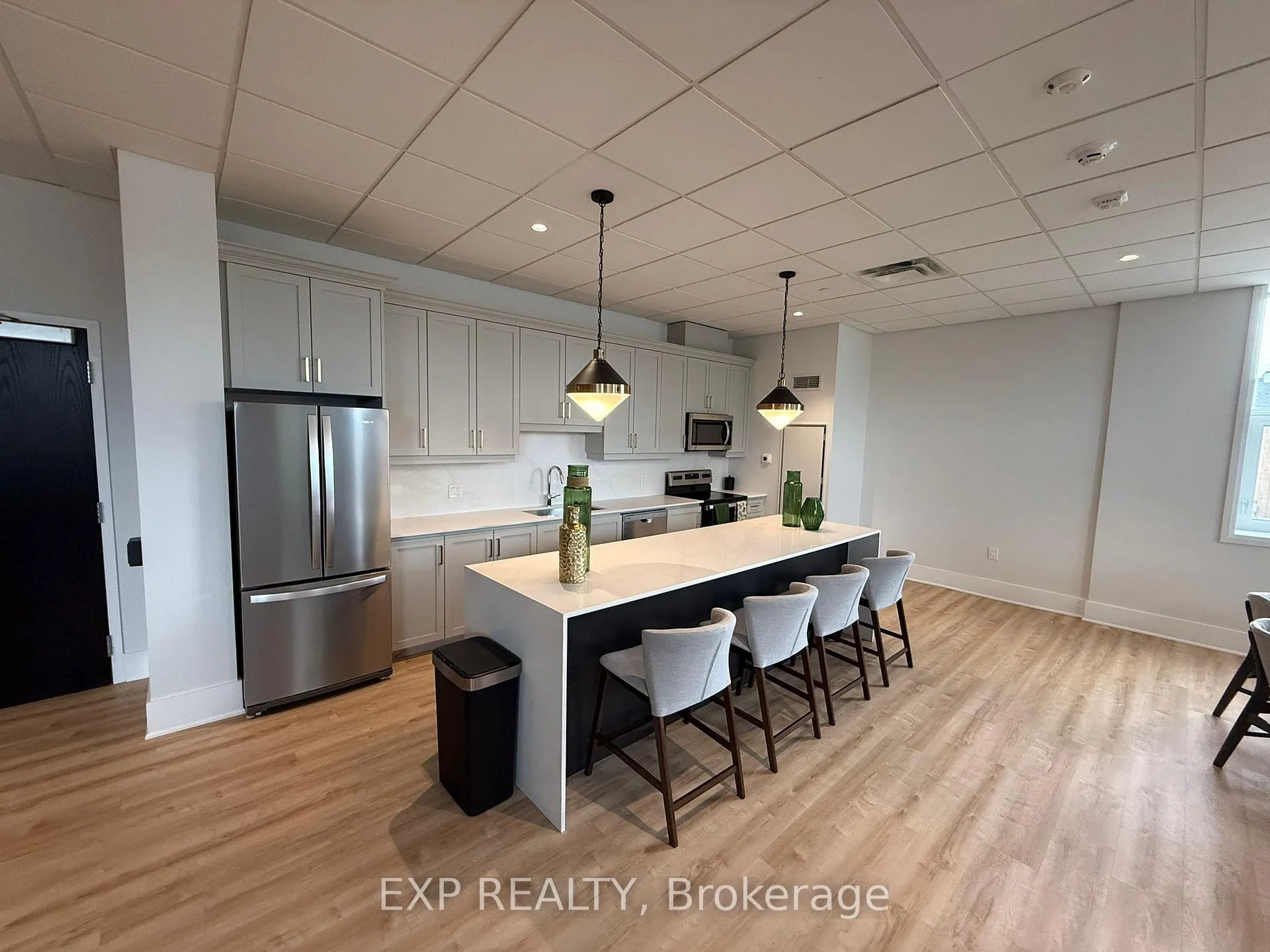 Photo 6 of Unit 501, 1936 Rymal Road E, Hamilton, Stoney Creek — HOMEH
