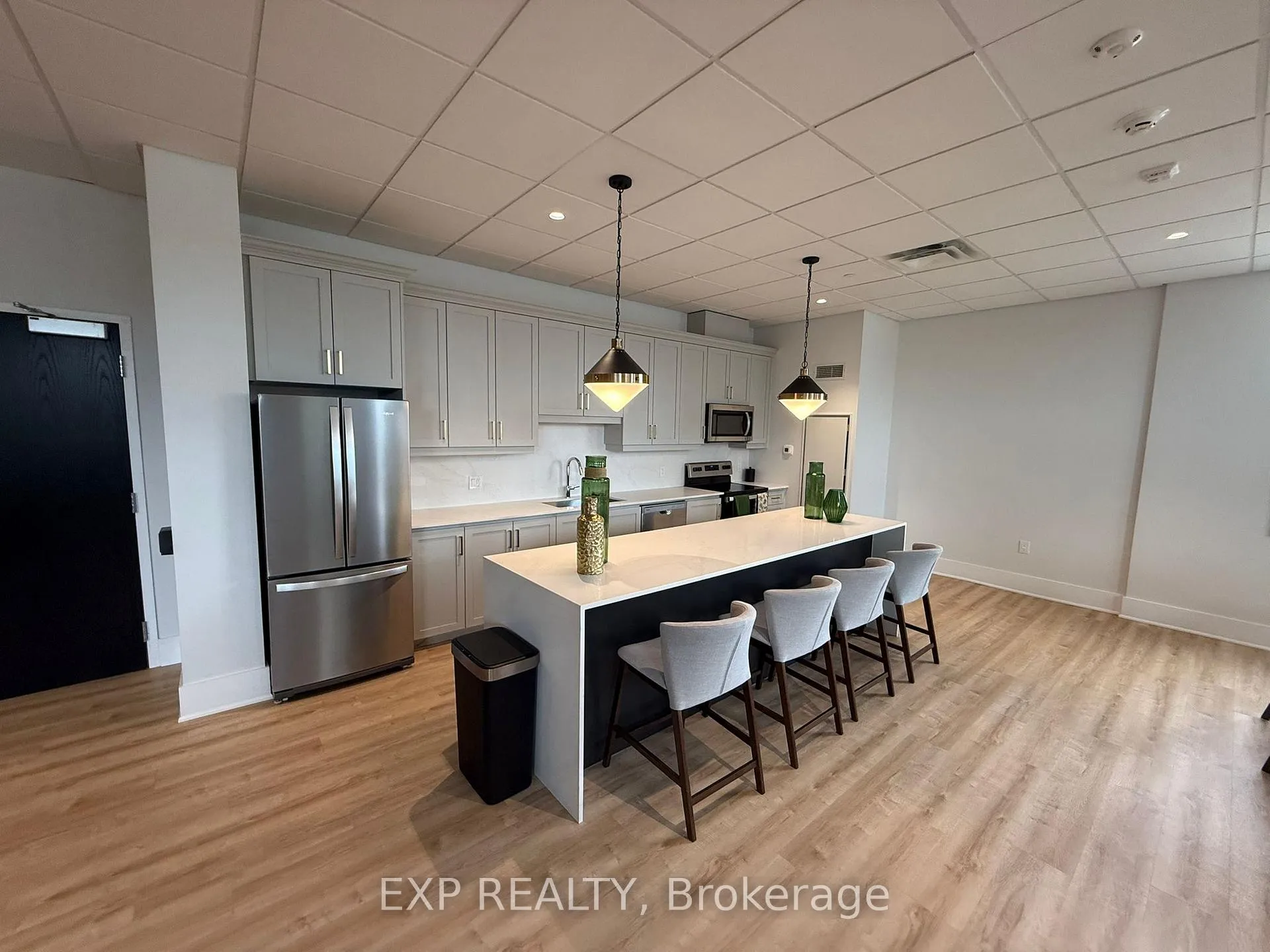 Photo 7 of Unit 501, 1936 Rymal Road E, Hamilton, Stoney Creek — HOMEH