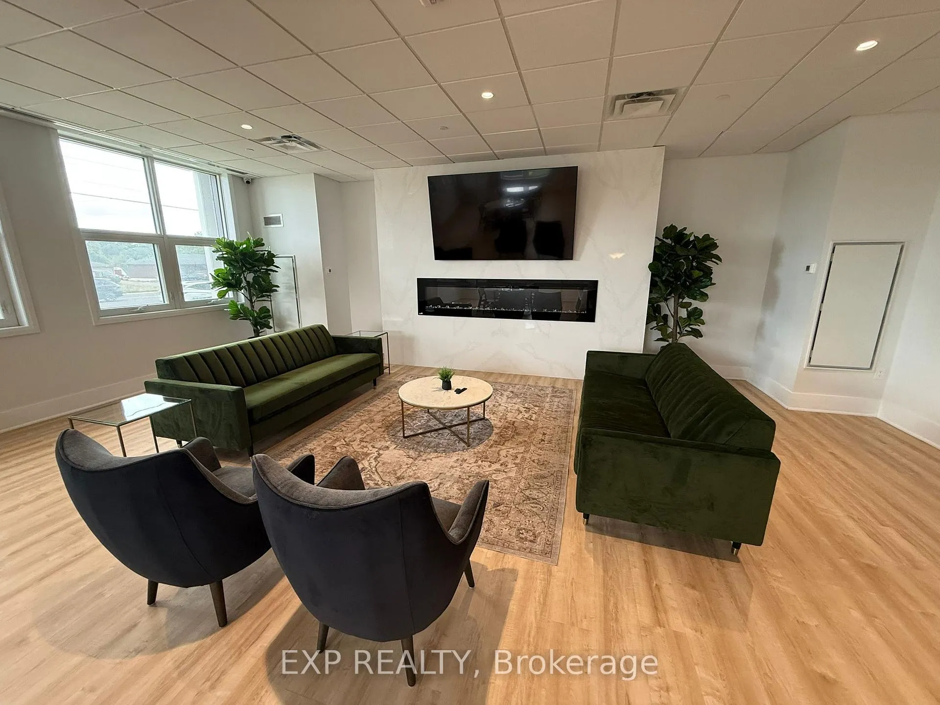 Photo 9 of Unit 501, 1936 Rymal Road E, Hamilton, Stoney Creek — HOMEH
