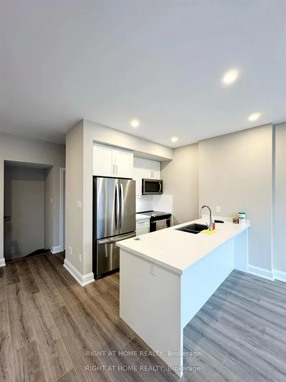 Photo 8 of Unit #61, 292 Vine Street, St. Catharines, Carlton/Bunting — HOMEH