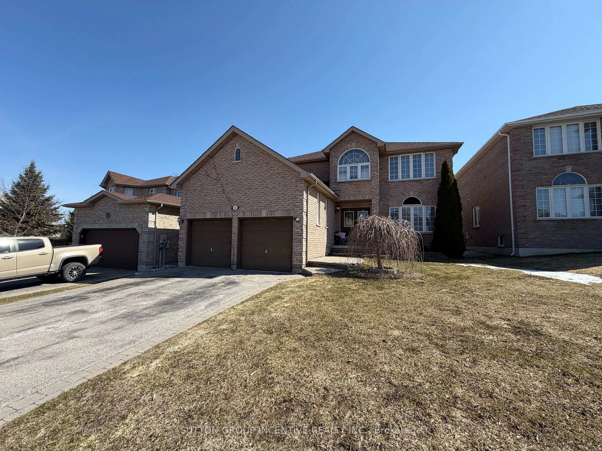 Photo 1 of 422 Mapleton Avenue, Barrie, Ardagh — HOMEH