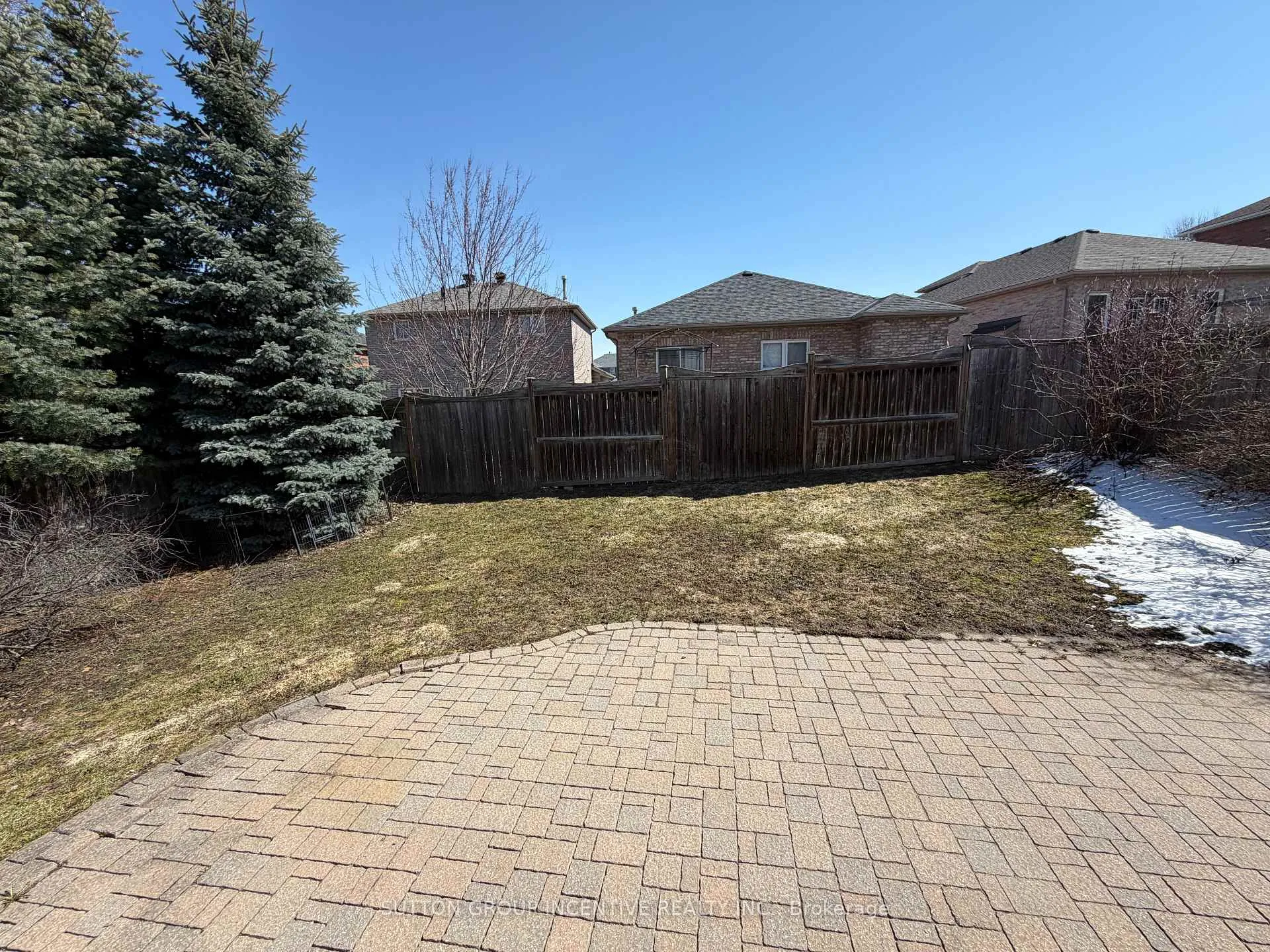 Photo 26 of 422 Mapleton Avenue, Barrie, Ardagh — HOMEH