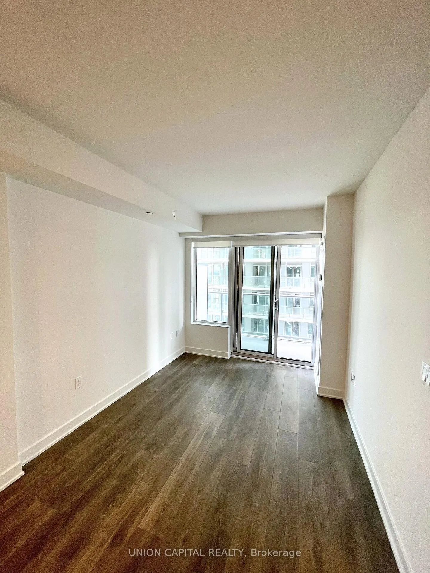 Photo 5 of Unit 2506, 99 Broadway Avenue, Toronto, Mount Pleasant West — HOMEH