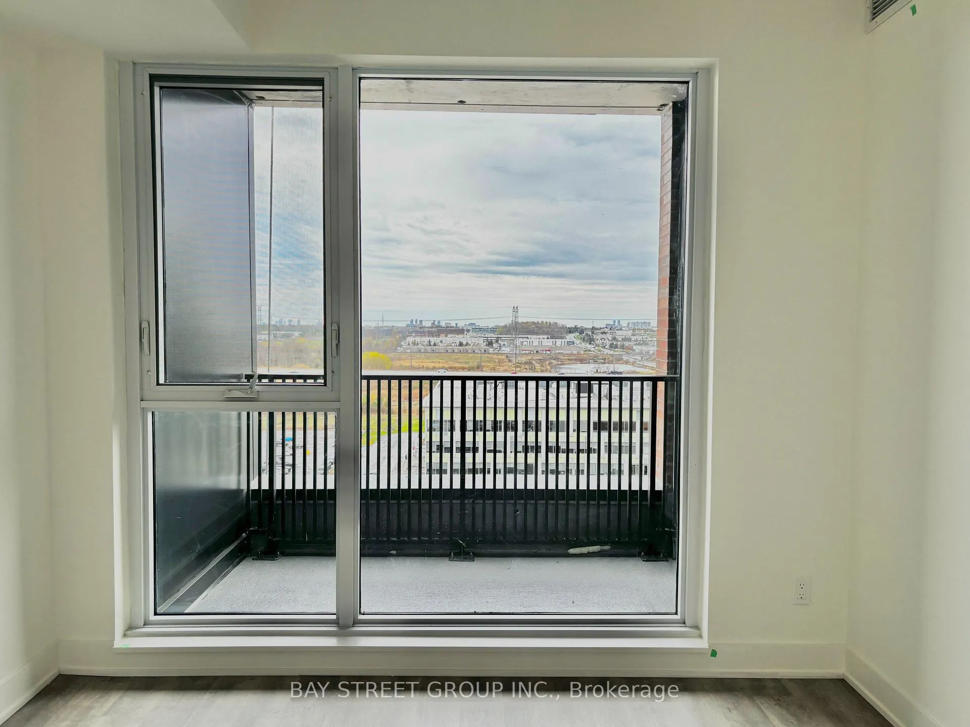 Photo 14 of Unit 1208, 38 Andre De Grasse Street, Markham, Unionville — HOMEH