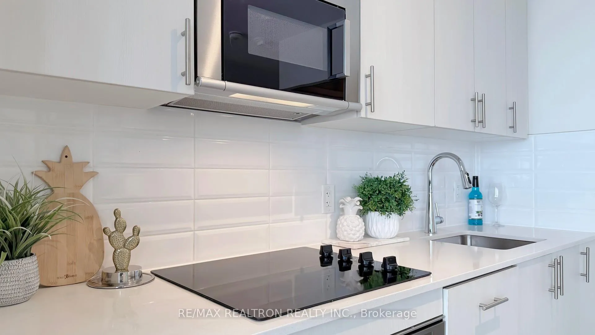 Photo 16 of Unit 2120, 2550 Simcoe Street N, Oshawa, Windfields — HOMEH
