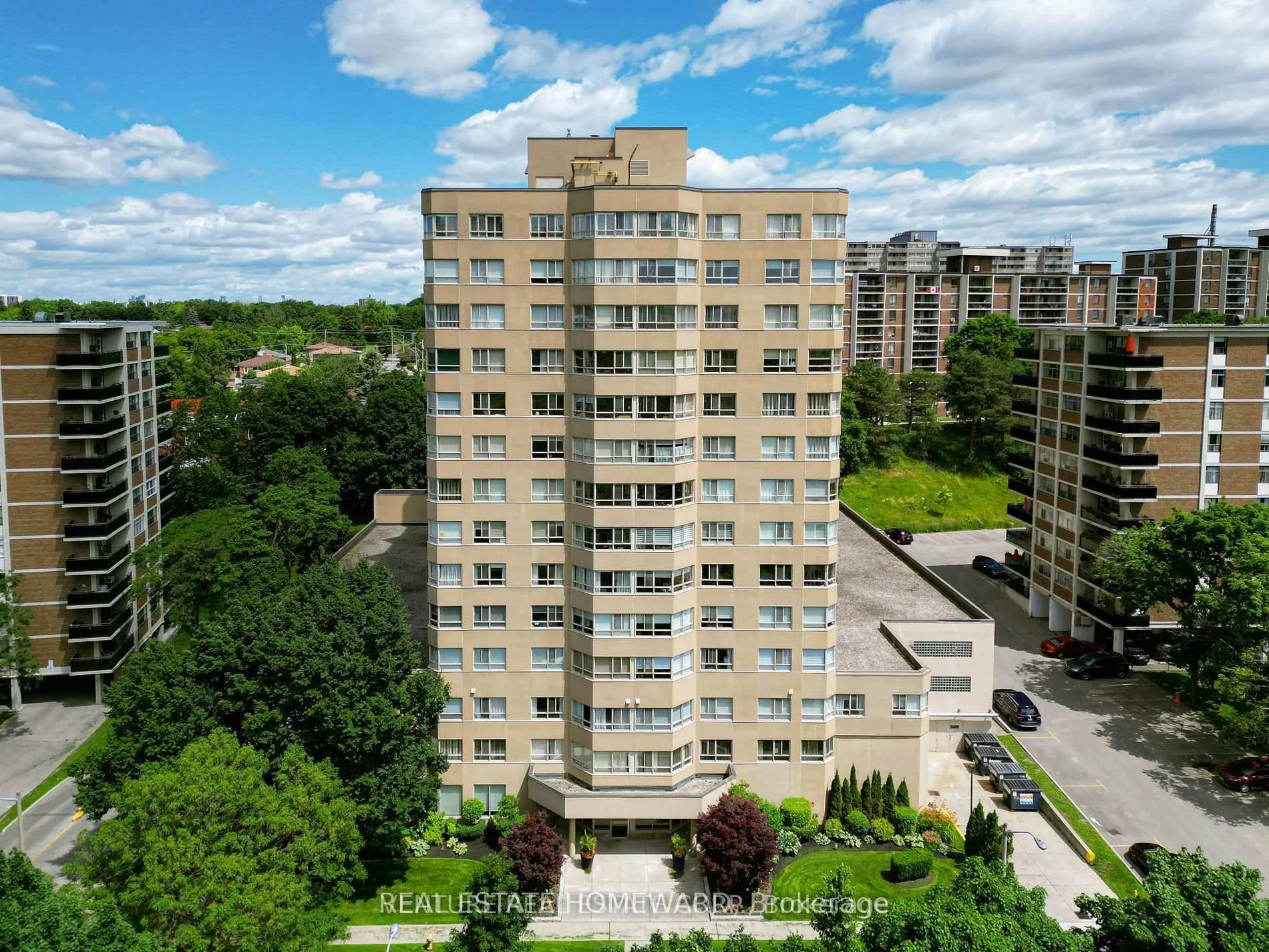 Photo 2 of Unit 1002, 4 Park Vista View, Toronto, East York — HOMEH