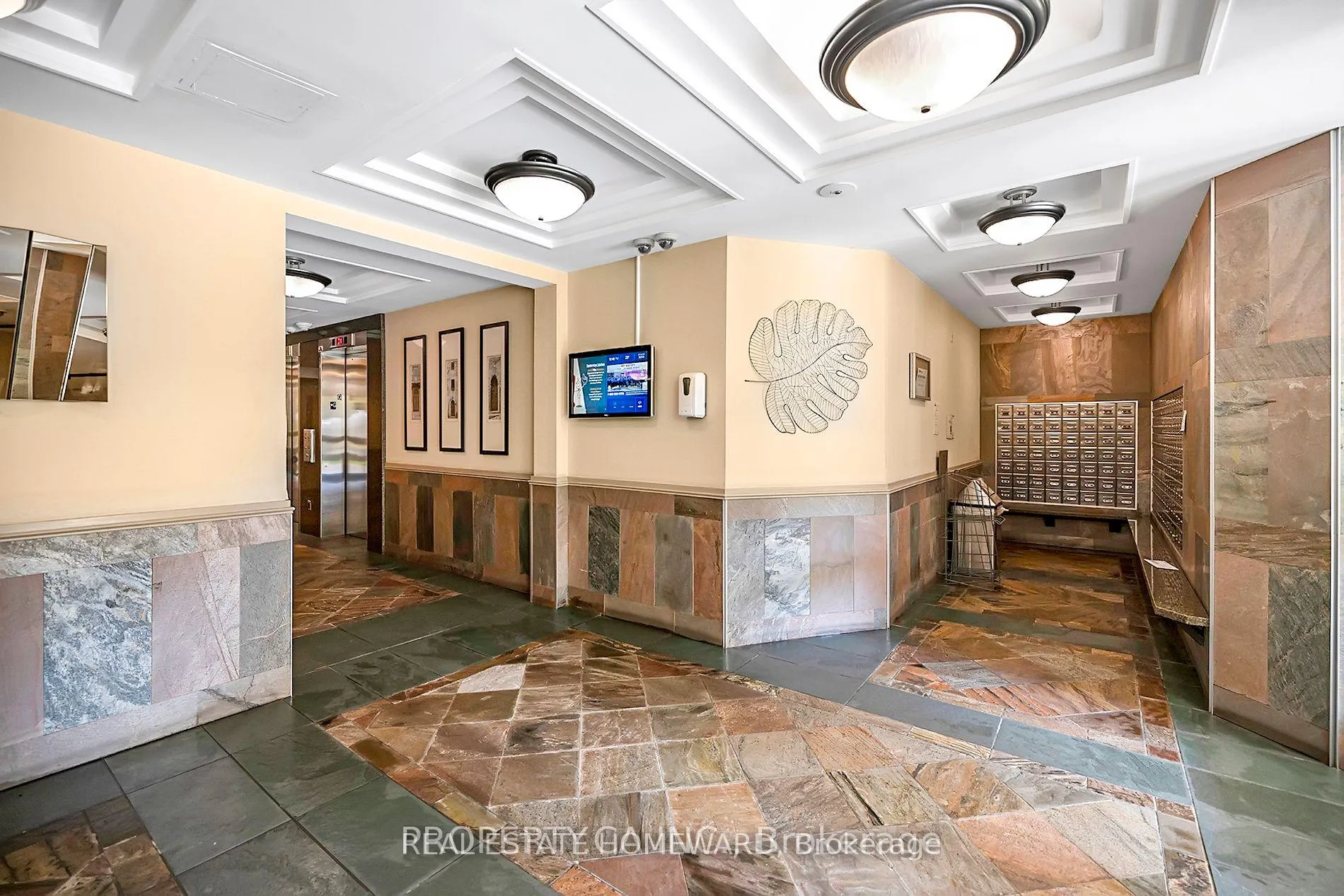 Photo 11 of Unit 1002, 4 Park Vista View, Toronto, East York — HOMEH