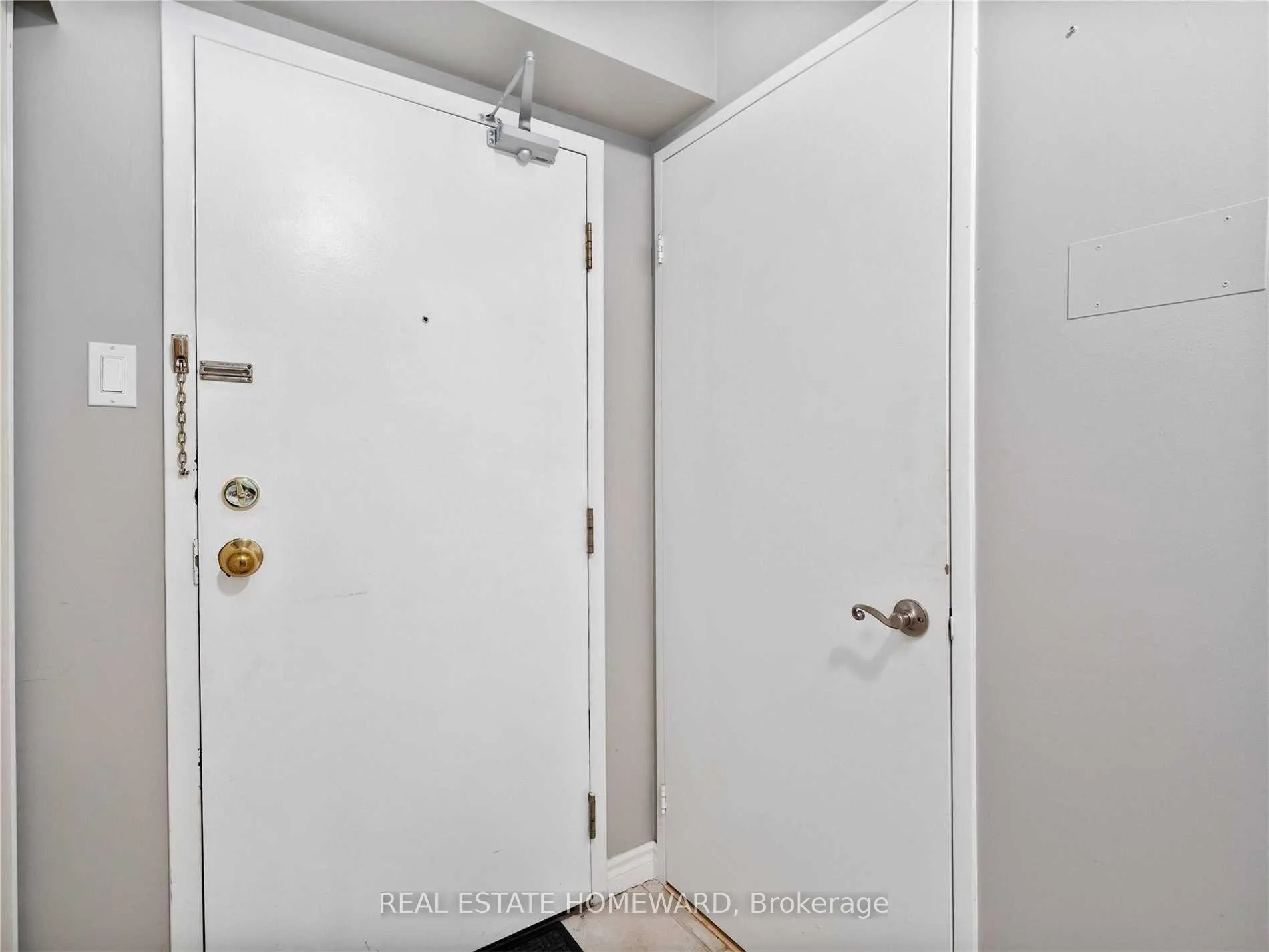 Photo 14 of Unit 1002, 4 Park Vista View, Toronto, East York — HOMEH
