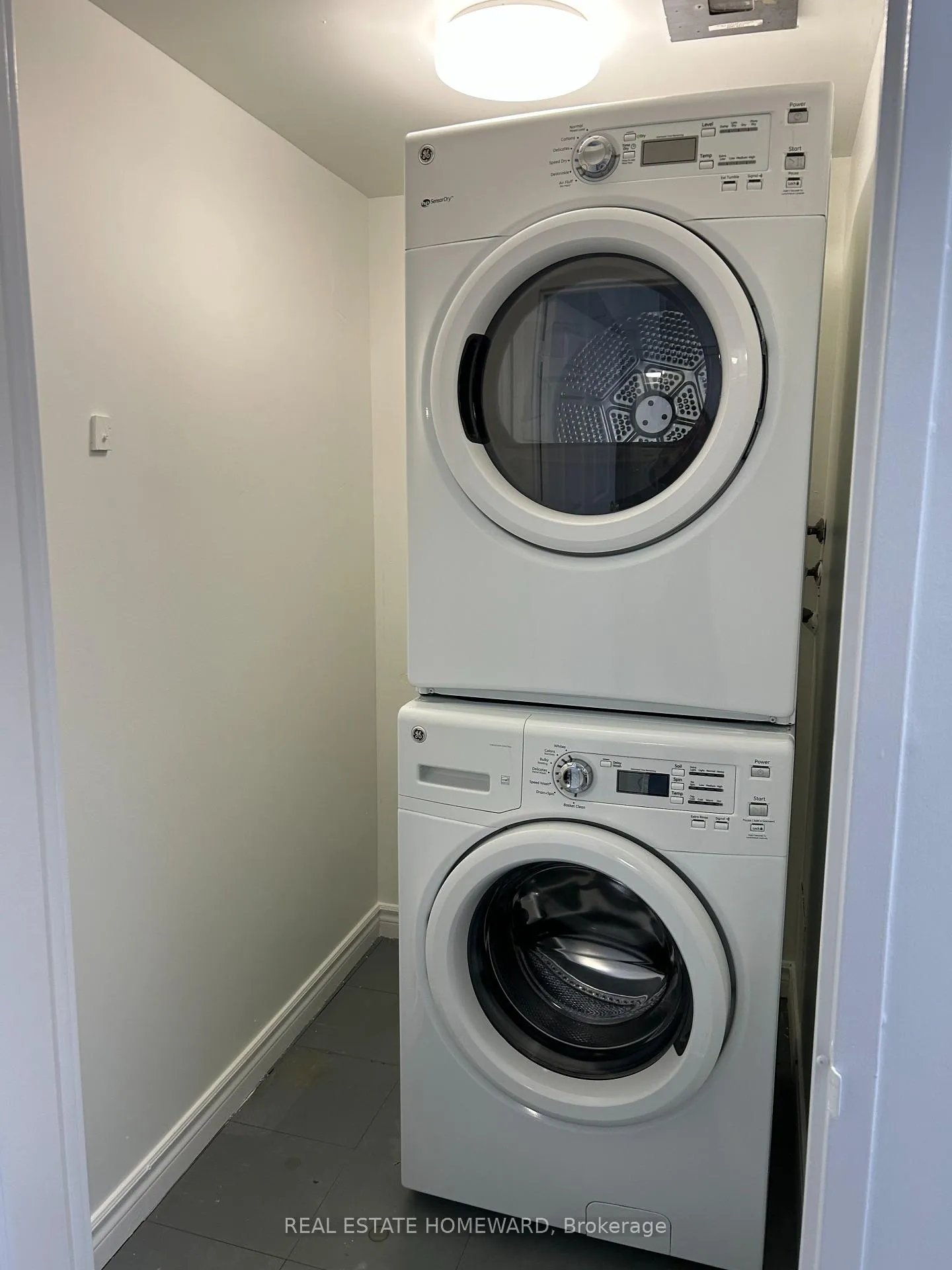 Photo 15 of Unit 1002, 4 Park Vista View, Toronto, East York — HOMEH