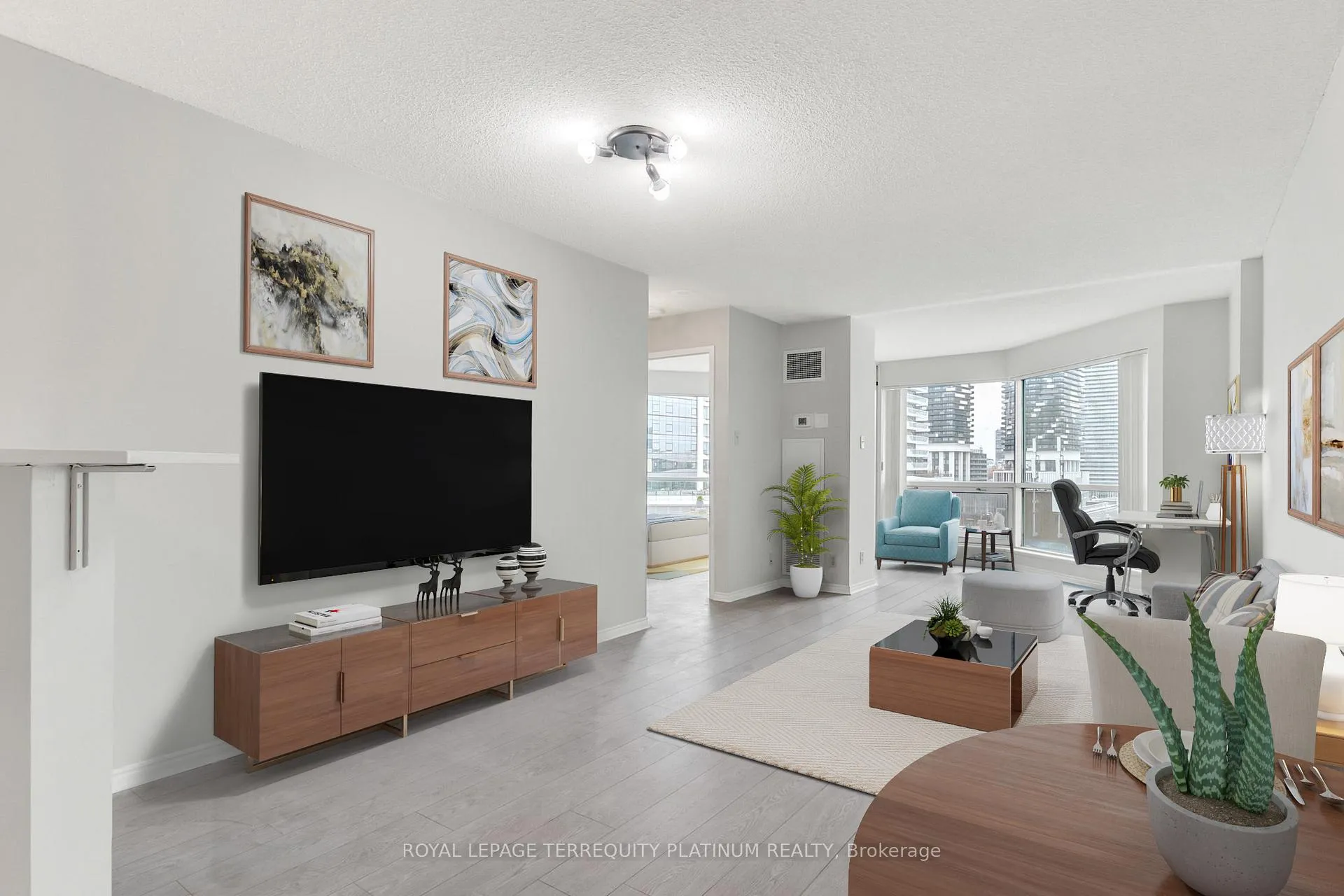 Front of Unit 1008, 10 Yonge Street