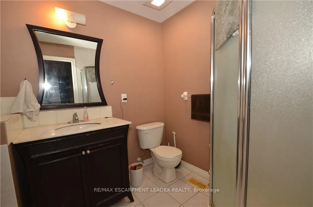 Photo 15 of Unit 5, 876 Golf Links Road, Hamilton, Ancaster — HOMEH