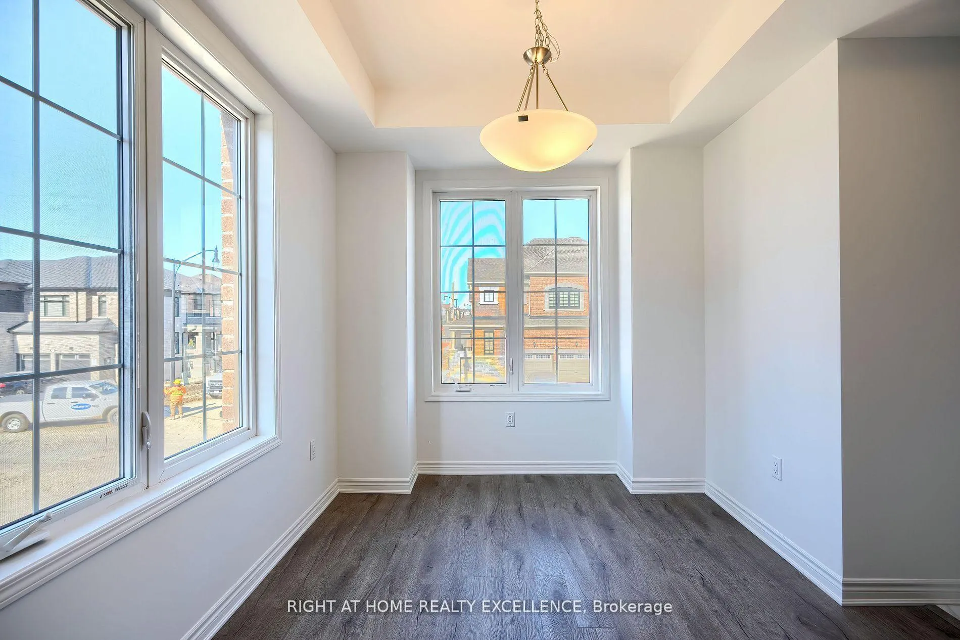Photo 19 of 43 Keppel Circle, Brampton, Northwest Brampton — HOMEH