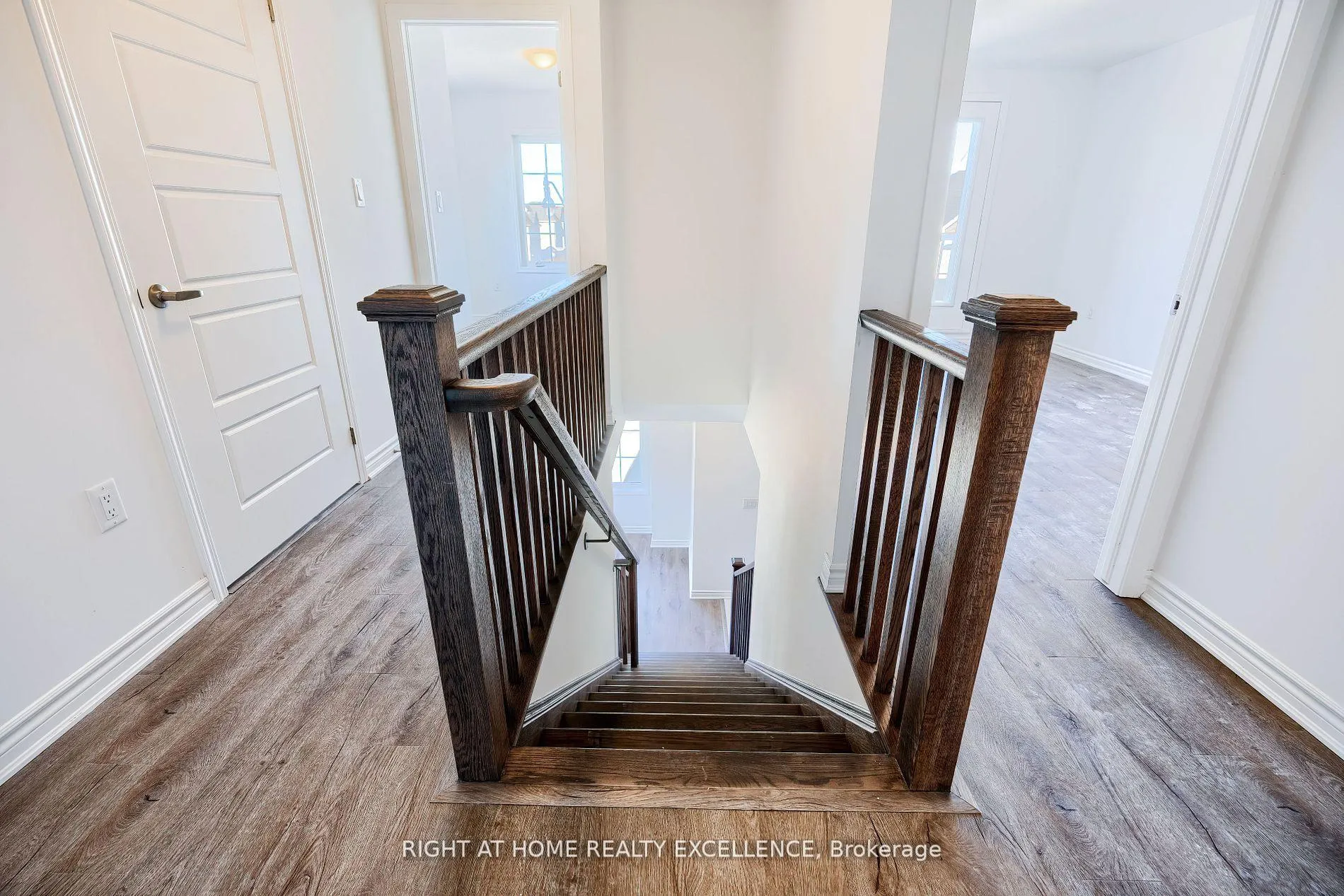 Photo 25 of 43 Keppel Circle, Brampton, Northwest Brampton — HOMEH
