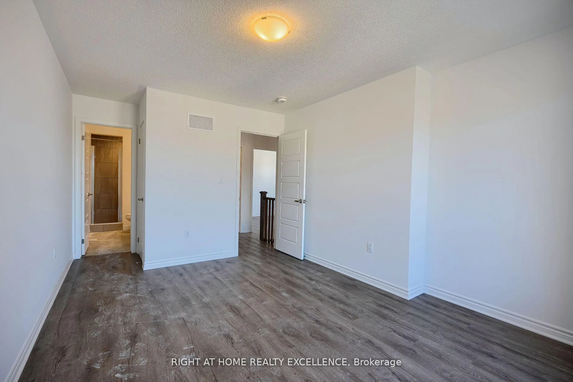 Photo 27 of 43 Keppel Circle, Brampton, Northwest Brampton — HOMEH
