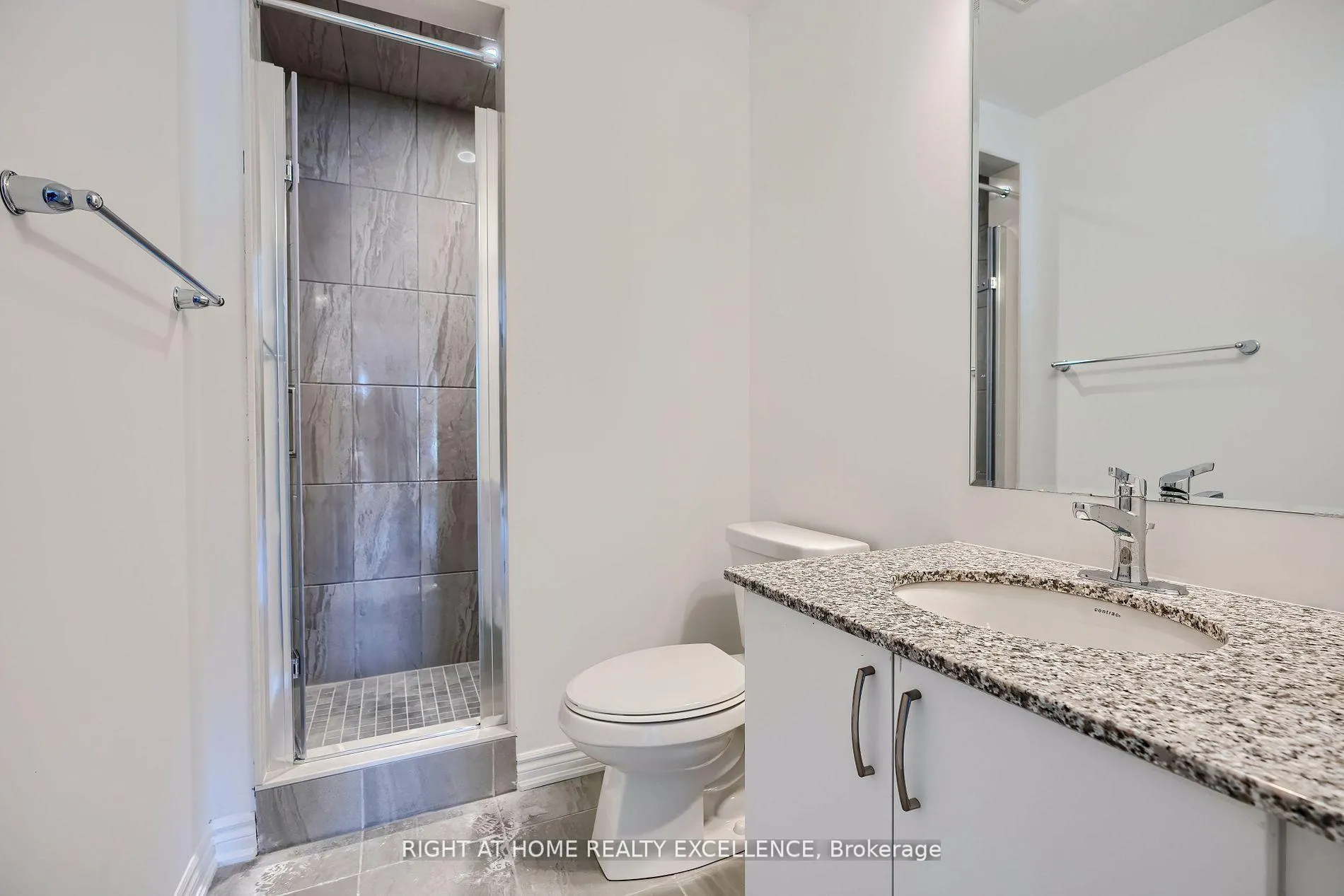Photo 29 of 43 Keppel Circle, Brampton, Northwest Brampton — HOMEH