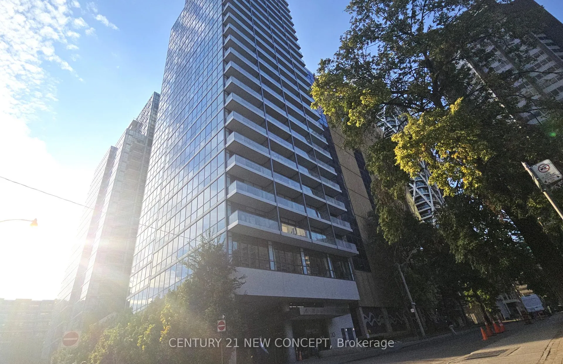 Photo 1 of Unit 1112, 210 Simcoe Street, Toronto, Kensington-Chinatown — HOMEH