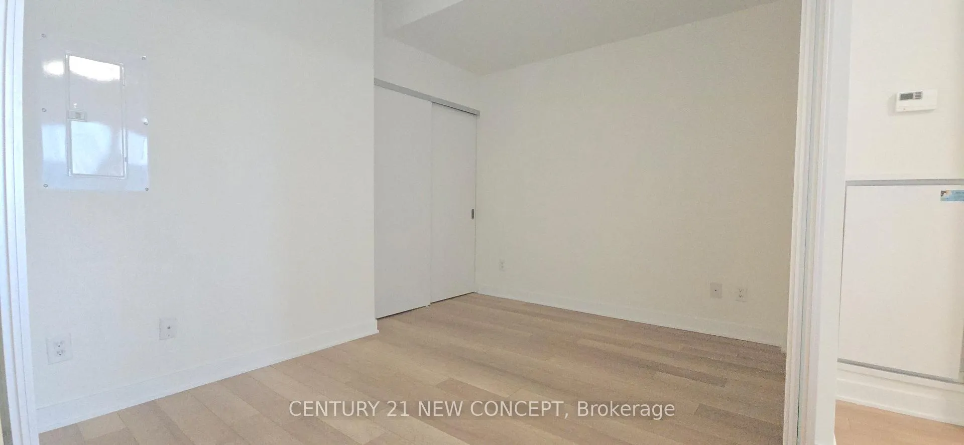 Photo 7 of Unit 1112, 210 Simcoe Street, Toronto, Kensington-Chinatown — HOMEH