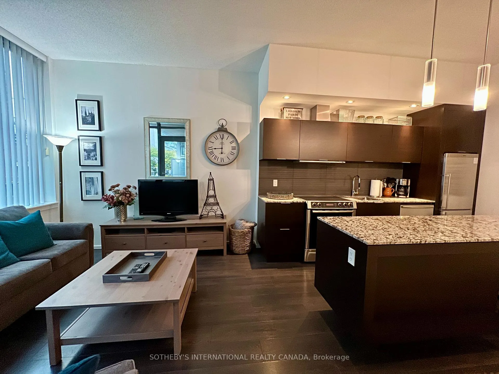 Photo 4 of Unit 210, 8 Charlotte Street, Toronto, Waterfront Communities — HOMEH