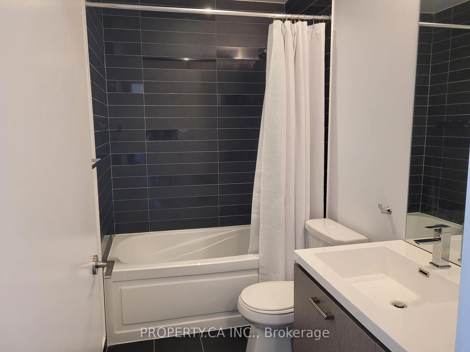 Photo 10 of Unit 2809, 87 Peter Street, Toronto, Waterfront Communities — HOMEH