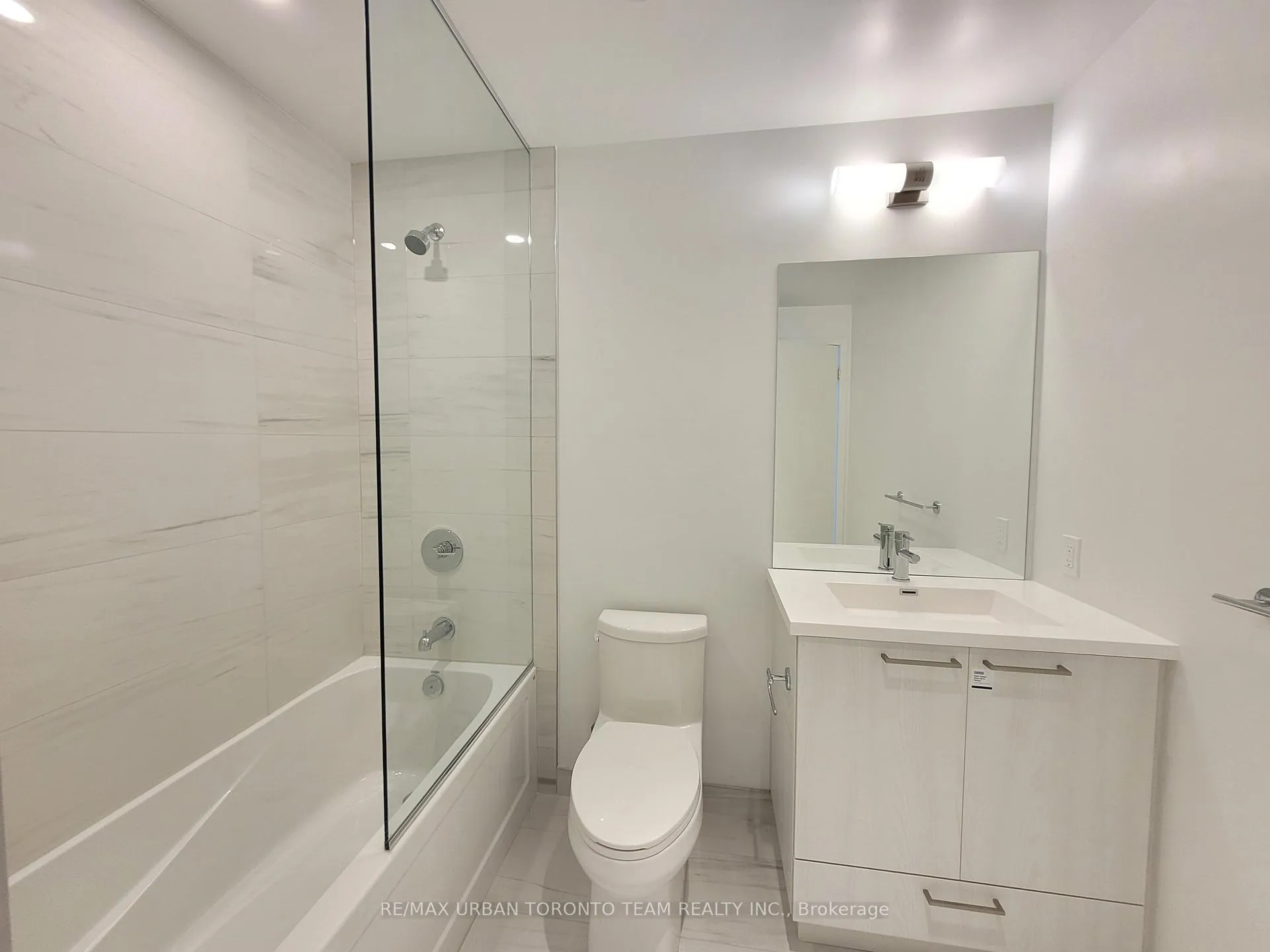Photo 7 of Unit 1907, 225 Commerce St Street, Vaughan, Vaughan Corporate Centre — HOMEH