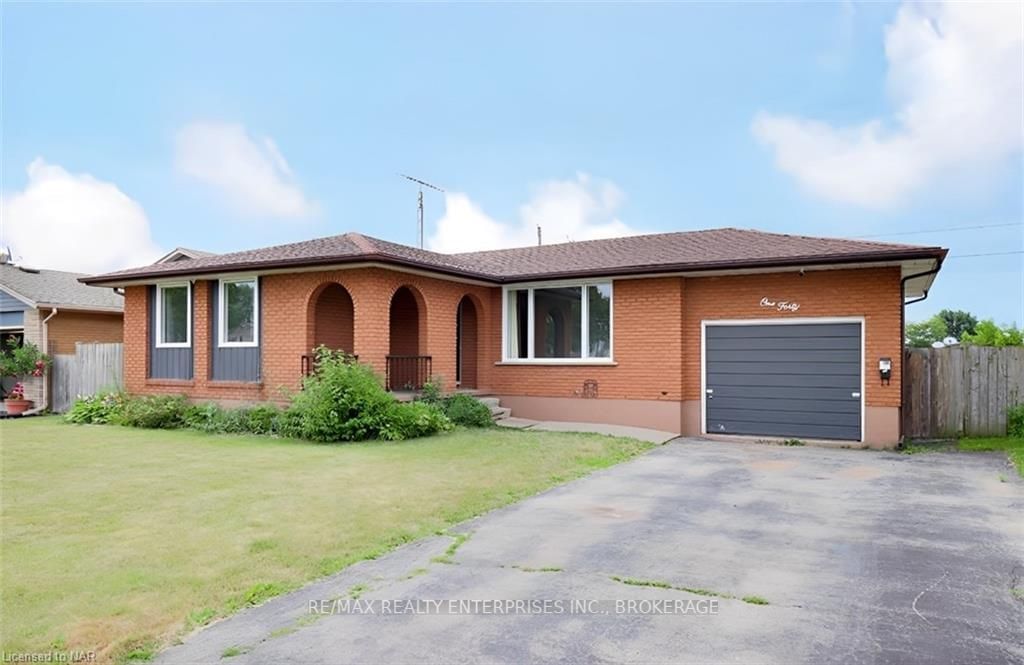 Photo 1 of 140 WESTWOOD Cres, Welland, Prince Charles — HOMEH