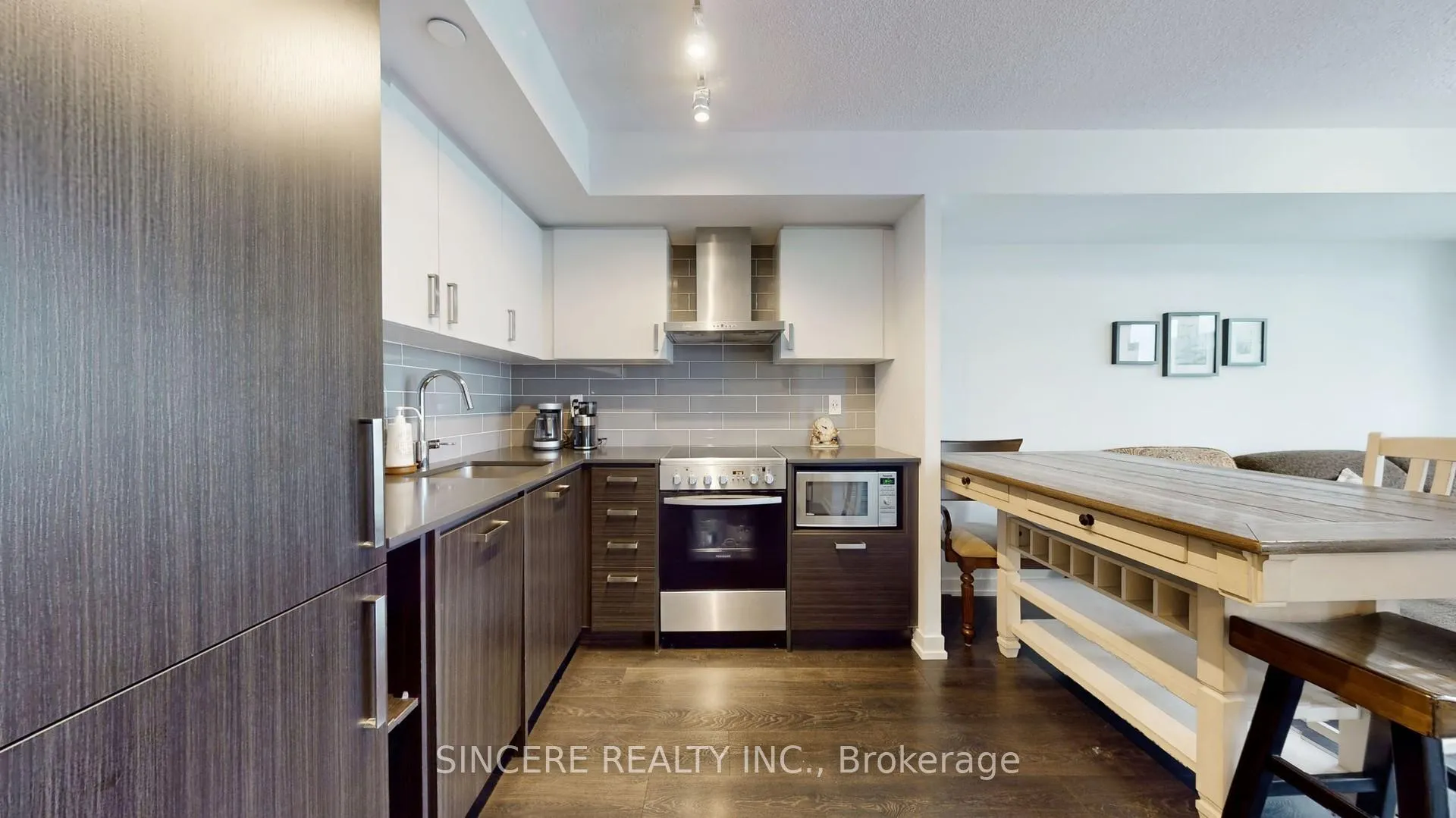 Photo 13 of Unit 2507, 125 Redpath Avenue, Toronto, Mount Pleasant West — HOMEH