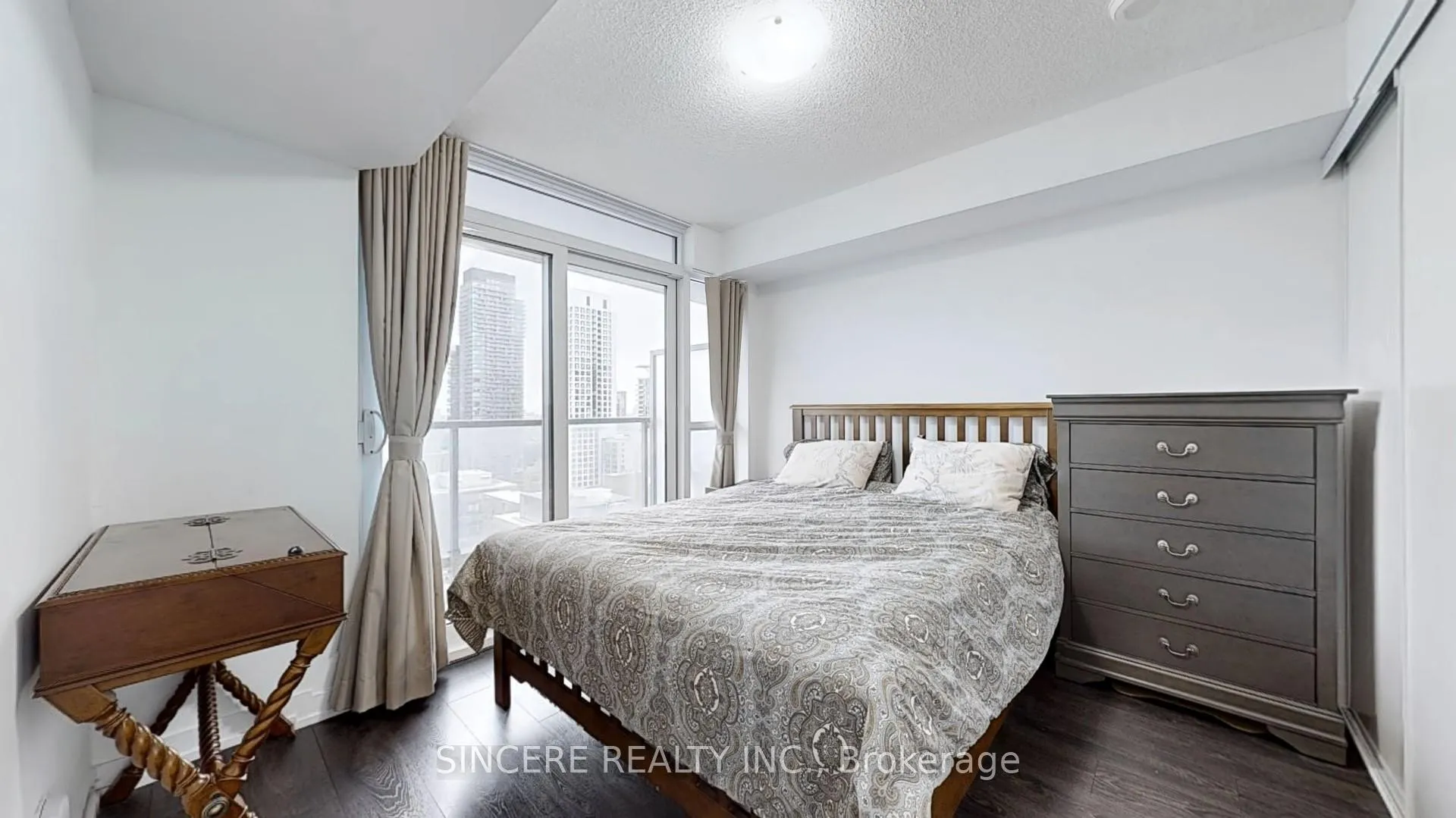 Photo 15 of Unit 2507, 125 Redpath Avenue, Toronto, Mount Pleasant West — HOMEH