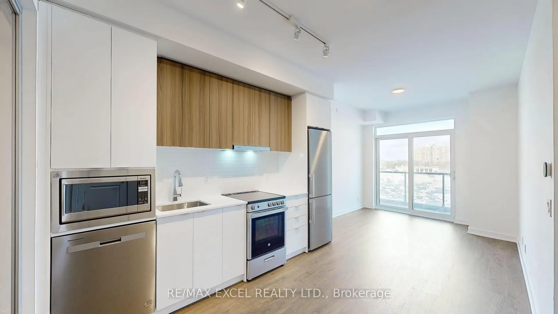 Photo 3 of Unit 531, 50 Upper Mall Way, Vaughan, Brownridge — HOMEH