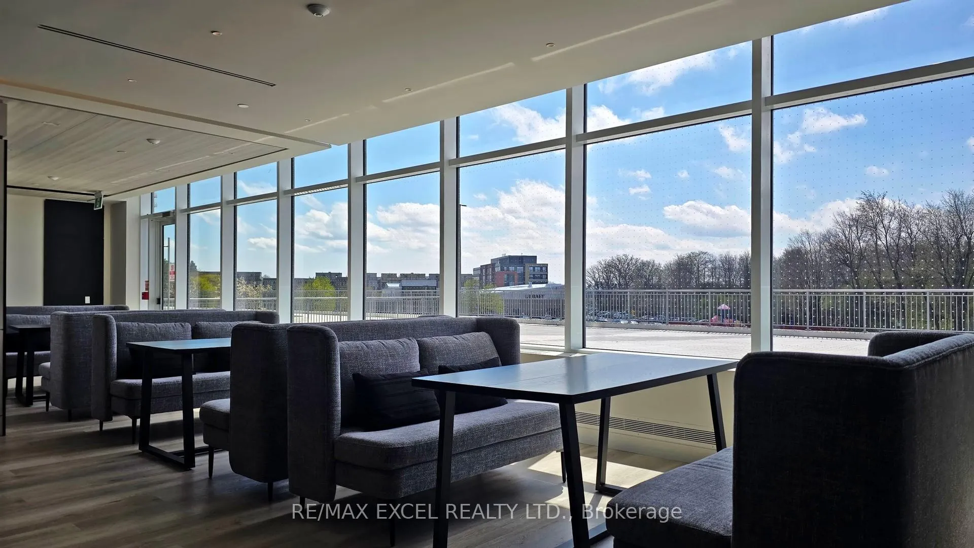 Photo 31 of Unit 531, 50 Upper Mall Way, Vaughan, Brownridge — HOMEH