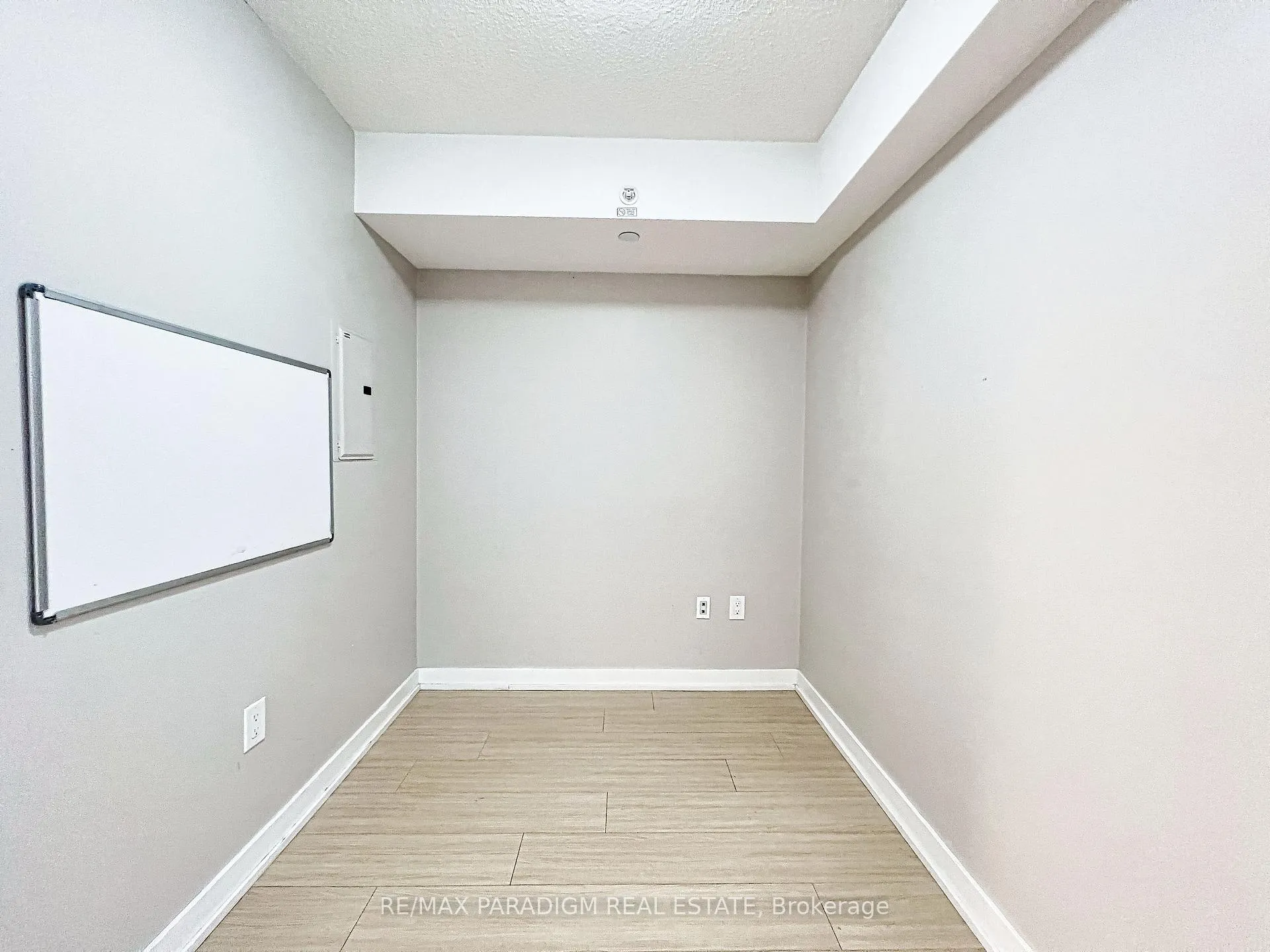 Photo 7 of Unit 1003, 85 Queens Wharf Road, Toronto, Waterfront Communities — HOMEH