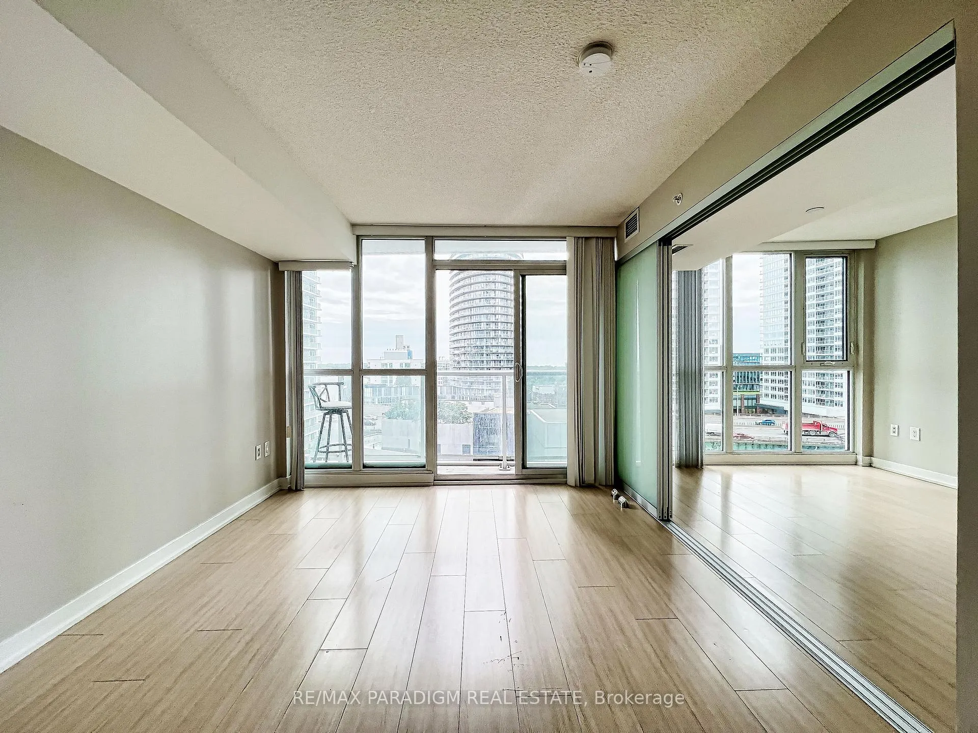 Photo 16 of Unit 1003, 85 Queens Wharf Road, Toronto, Waterfront Communities — HOMEH