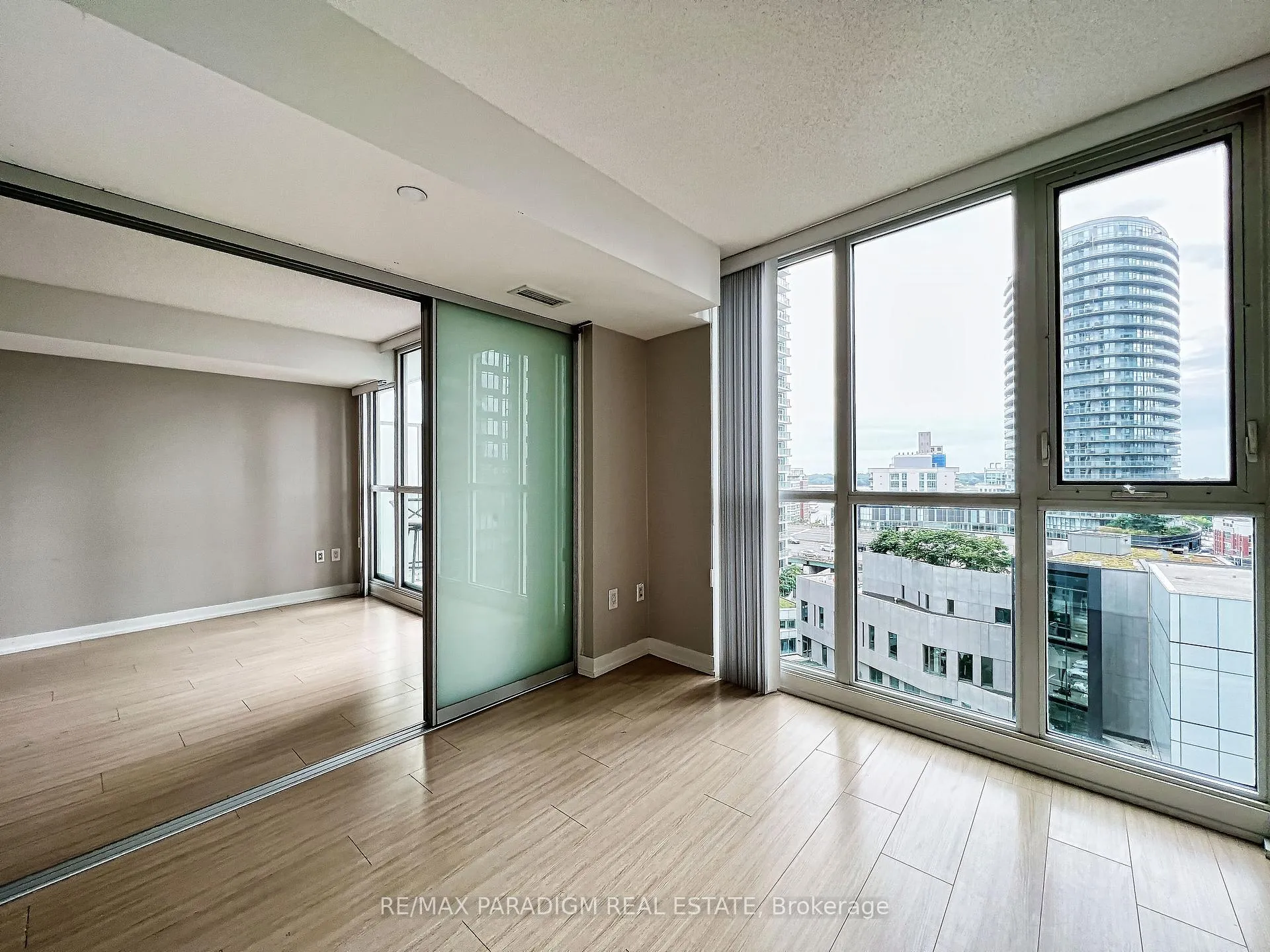 Photo 27 of Unit 1003, 85 Queens Wharf Road, Toronto, Waterfront Communities — HOMEH
