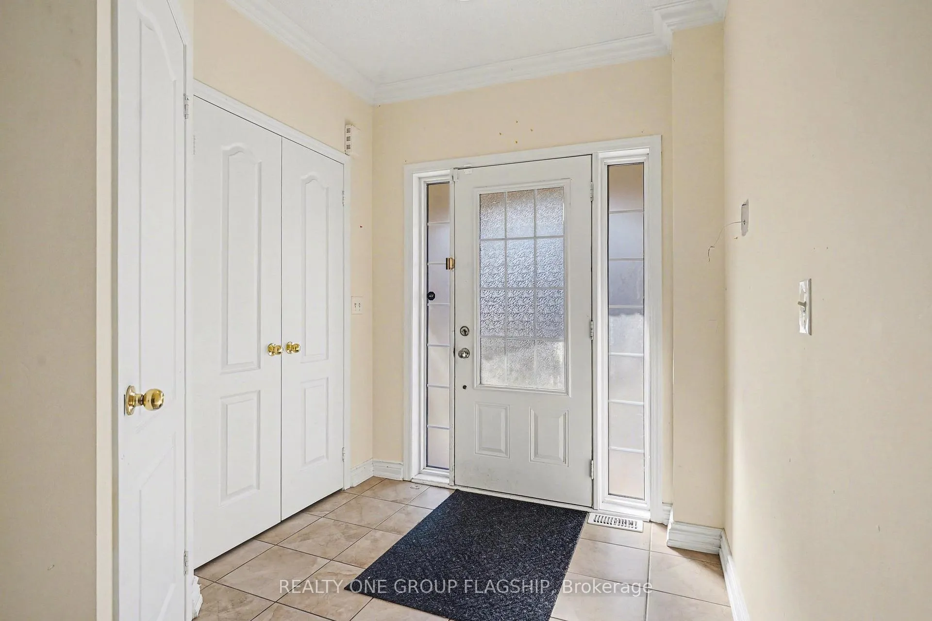 Photo 2 of 4208 Prudham Avenue, Burlington, Alton — HOMEH
