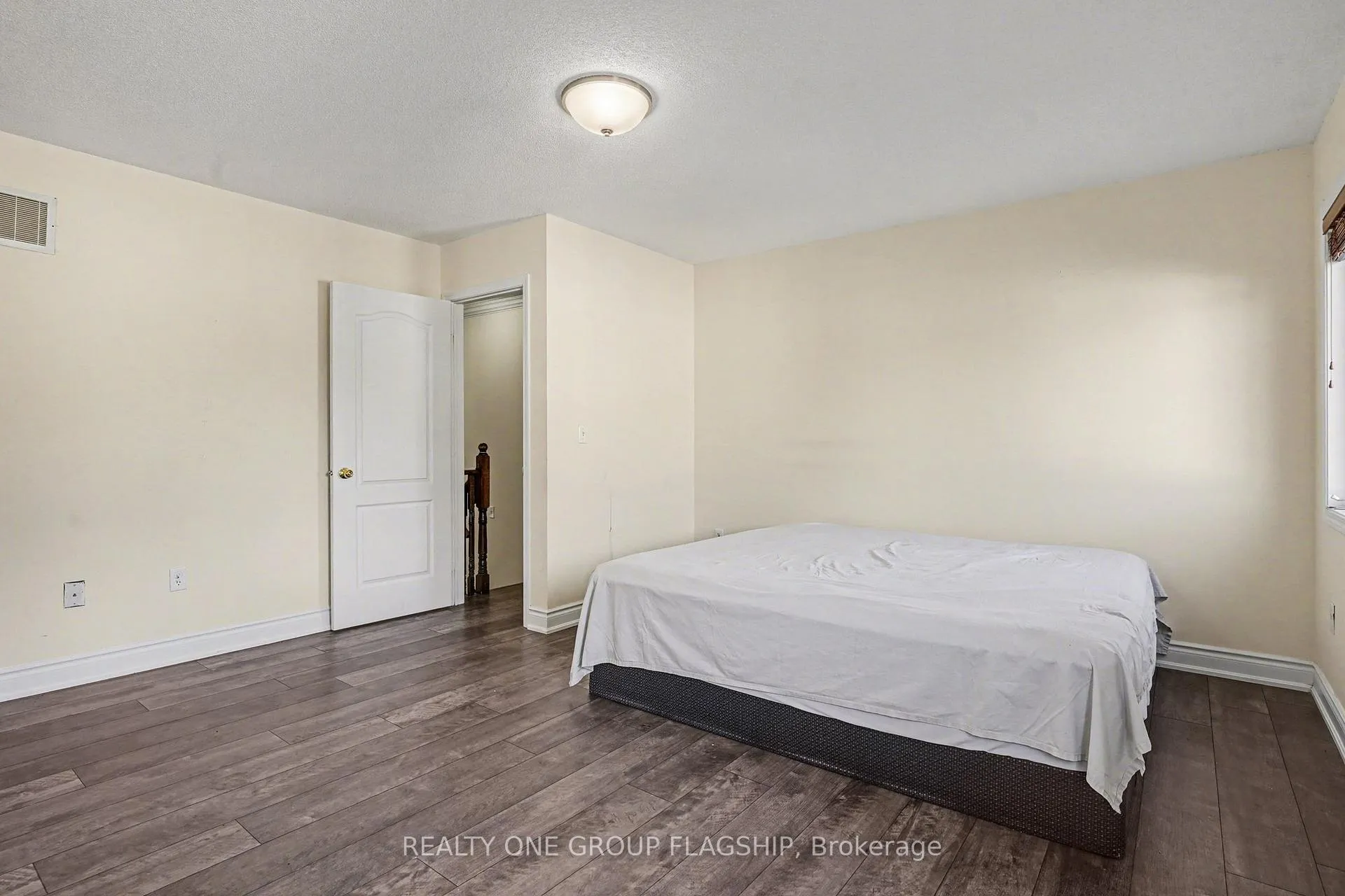 Photo 15 of 4208 Prudham Avenue, Burlington, Alton — HOMEH