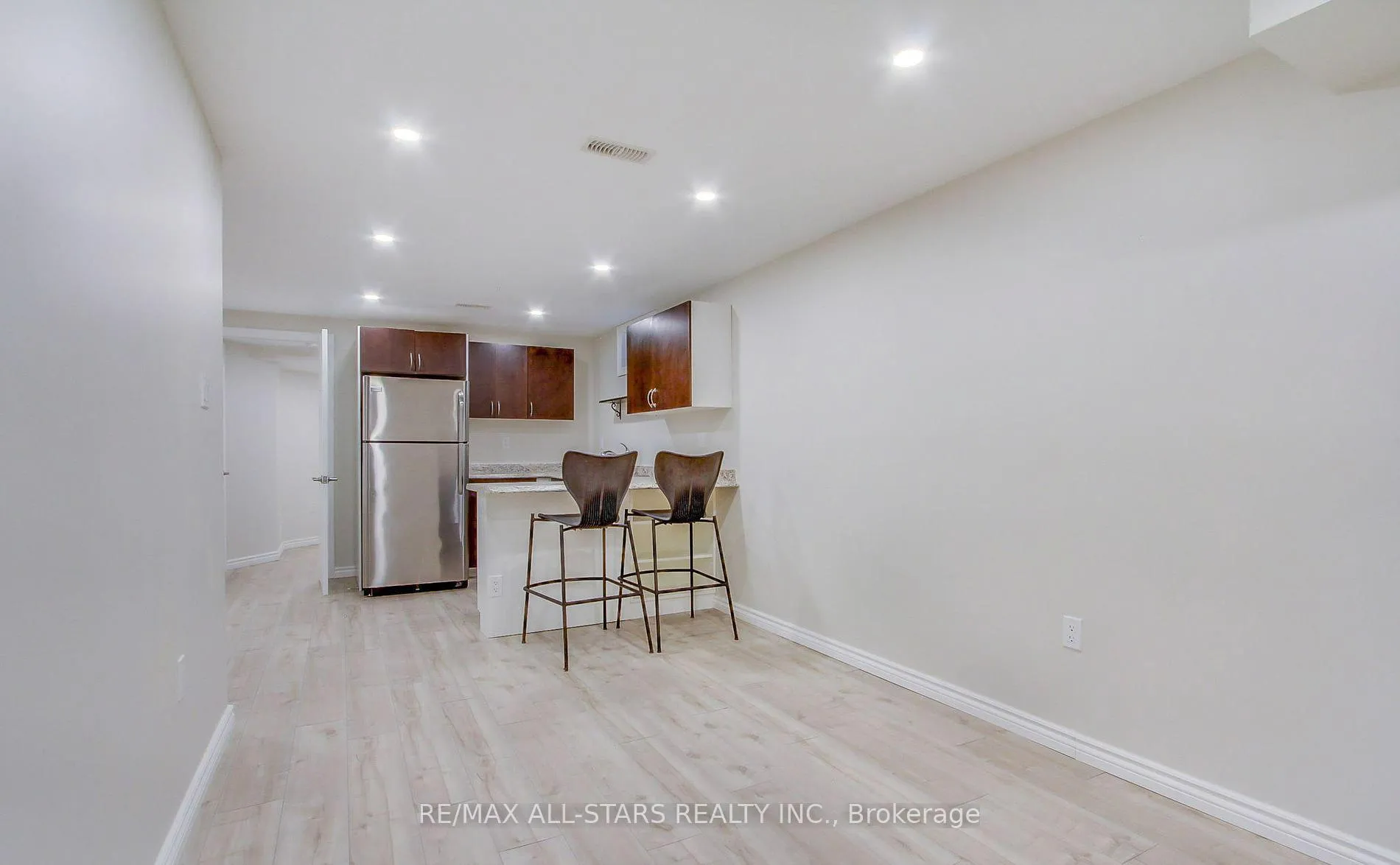 Photo 2 of 78 Scotia Rd, Georgina, Sutton & Jackson's Point — HOMEH