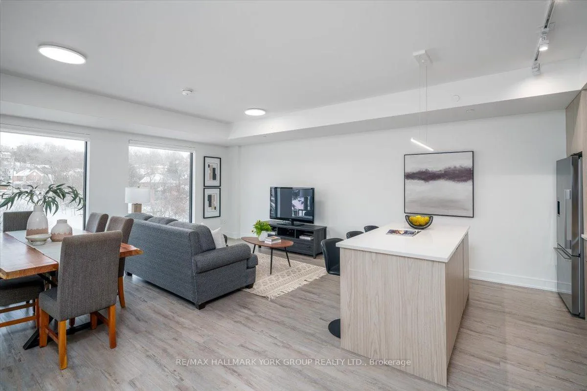 Photo 7 of Unit 520, 185 Dunlop Street E, Barrie, Lakeshore — HOMEH