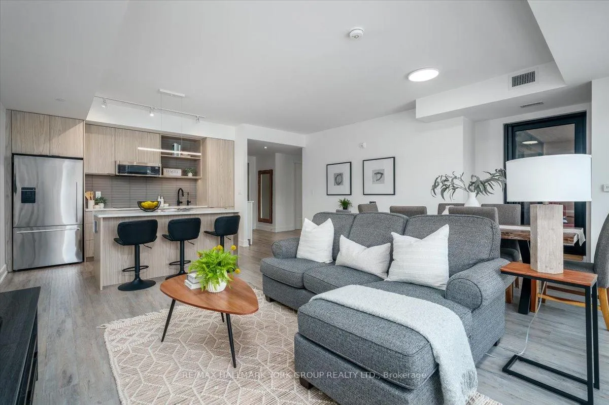 Photo 13 of Unit 520, 185 Dunlop Street E, Barrie, Lakeshore — HOMEH
