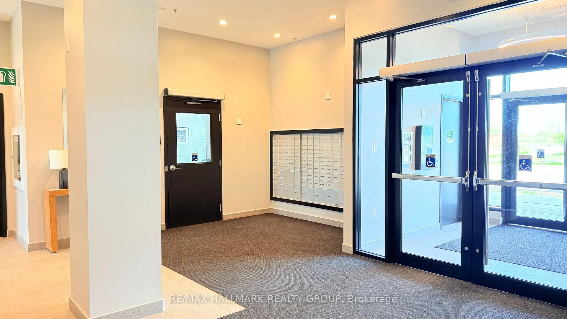 Photo 2 of Unit 205, 1350 Hemlock Road, Ottawa, CFB Rockcliffe and Area — HOMEH