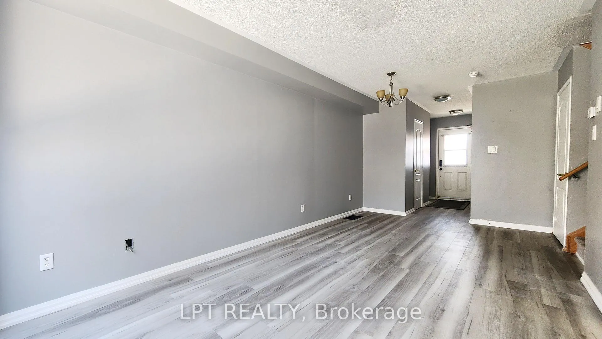 Photo 7 of 244 Ferndale Drive S, Barrie, Ardagh — HOMEH