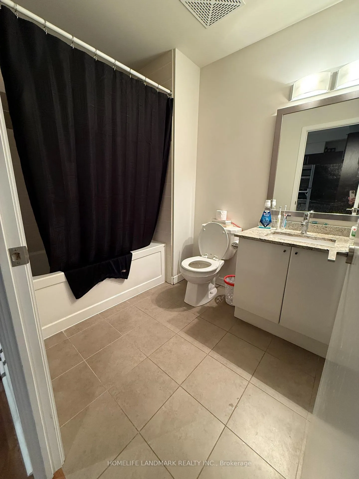 Photo 9 of Unit 301, 33 Bay Street, Toronto, Bay Street Corridor — HOMEH