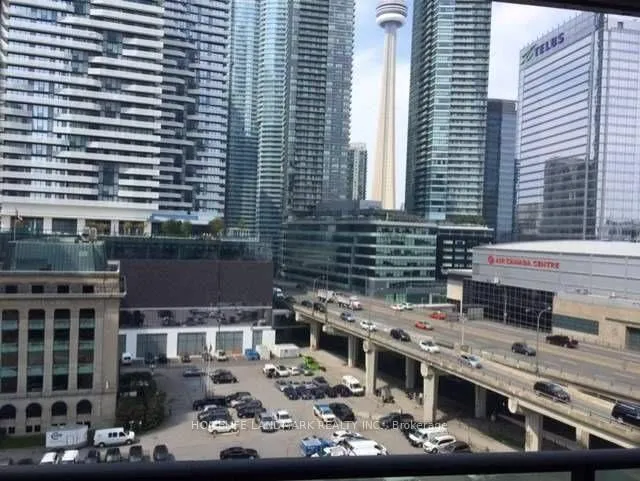 Photo 12 of Unit 301, 33 Bay Street, Toronto, Bay Street Corridor — HOMEH