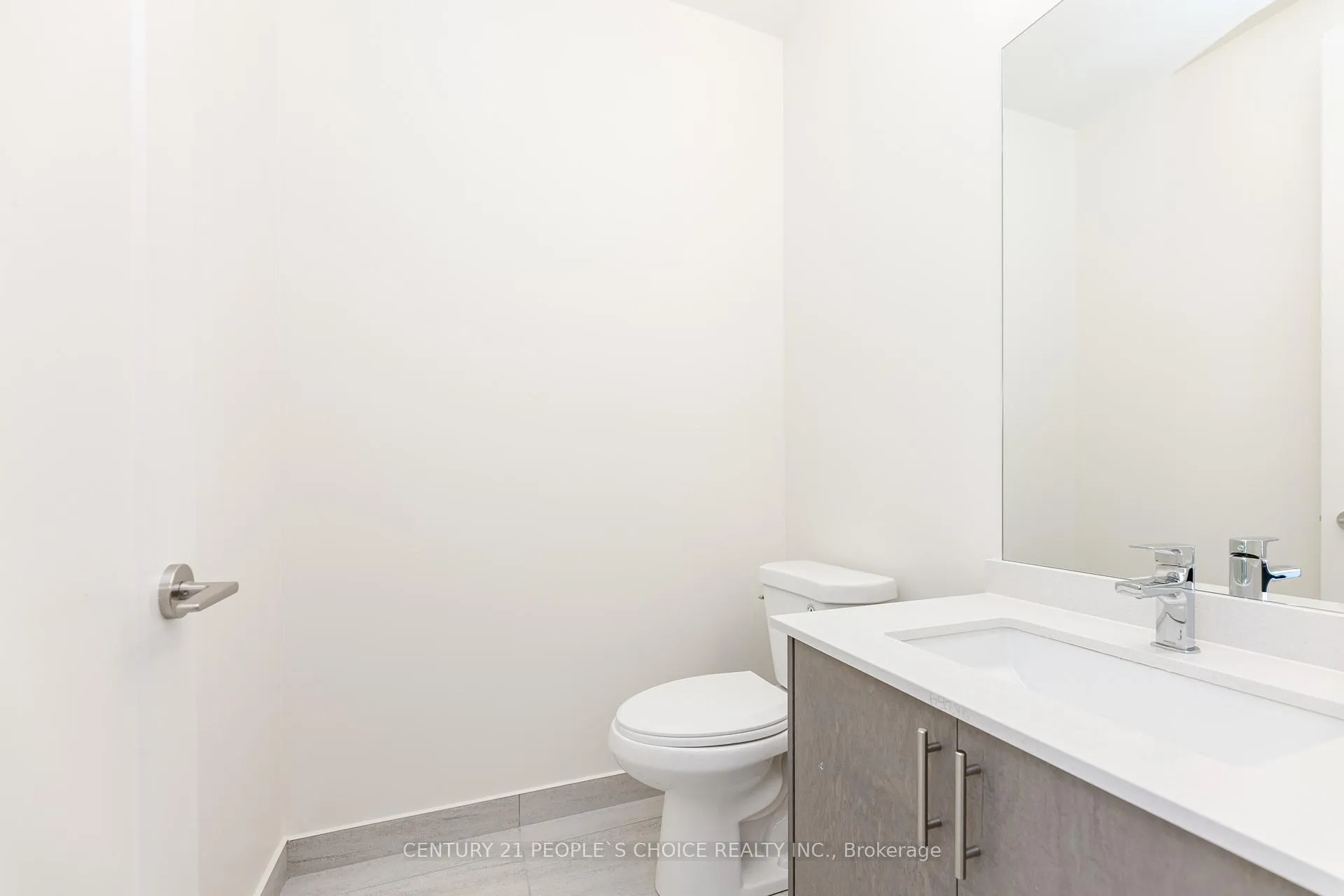 Photo 5 of Unit PH110, 8960 Jane Street, Vaughan, Concord — HOMEH