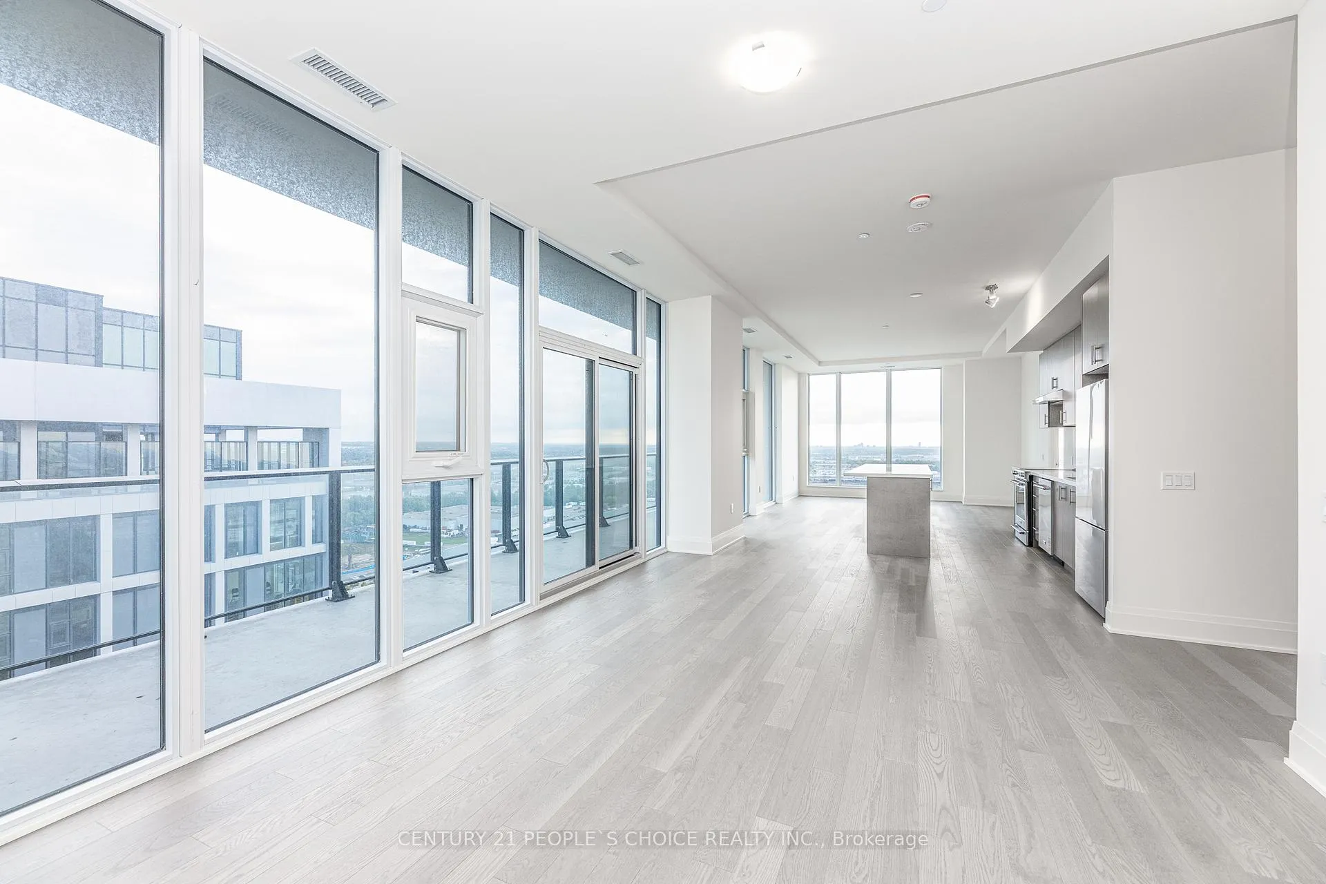 Photo 7 of Unit PH110, 8960 Jane Street, Vaughan, Concord — HOMEH