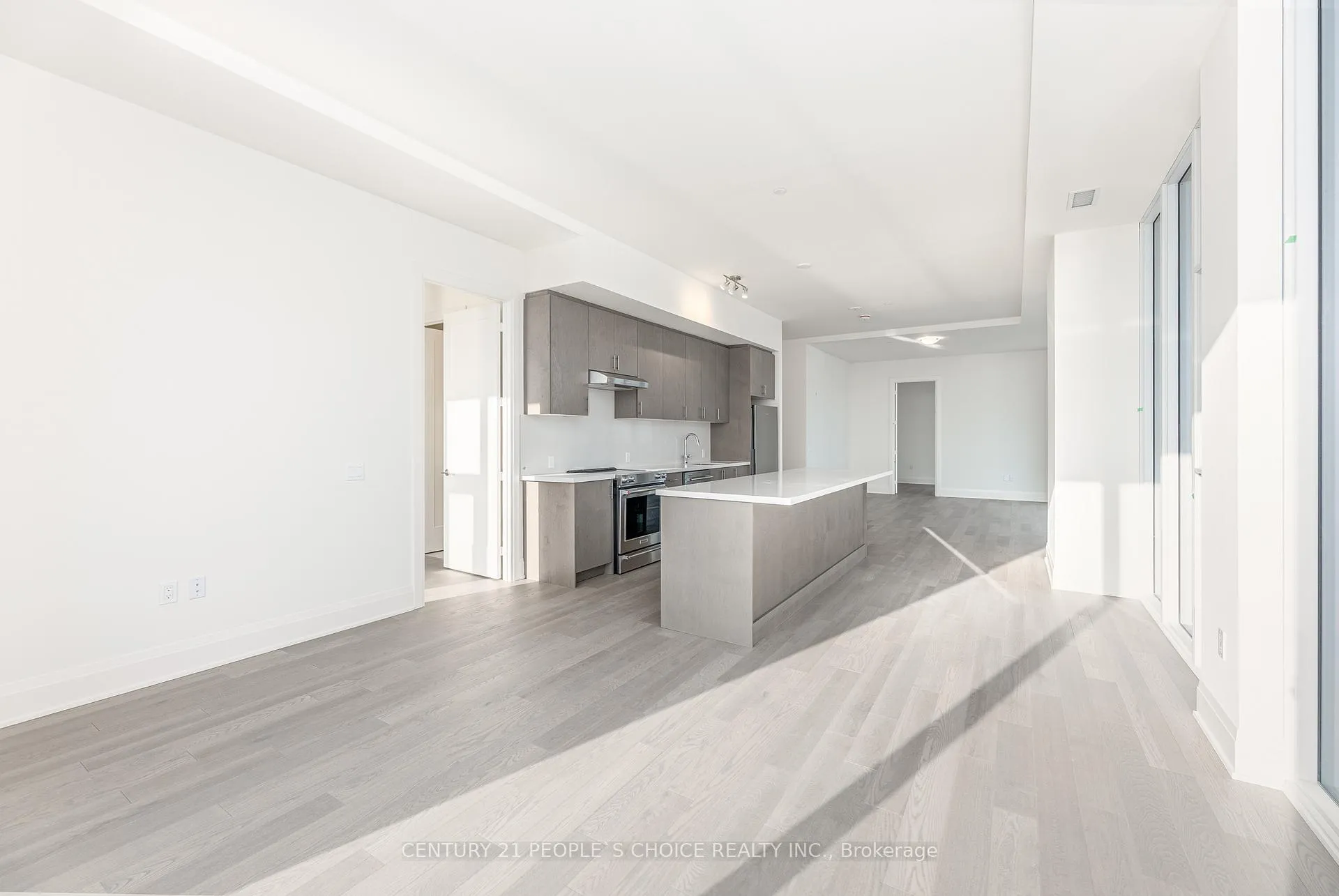 Photo 9 of Unit PH110, 8960 Jane Street, Vaughan, Concord — HOMEH
