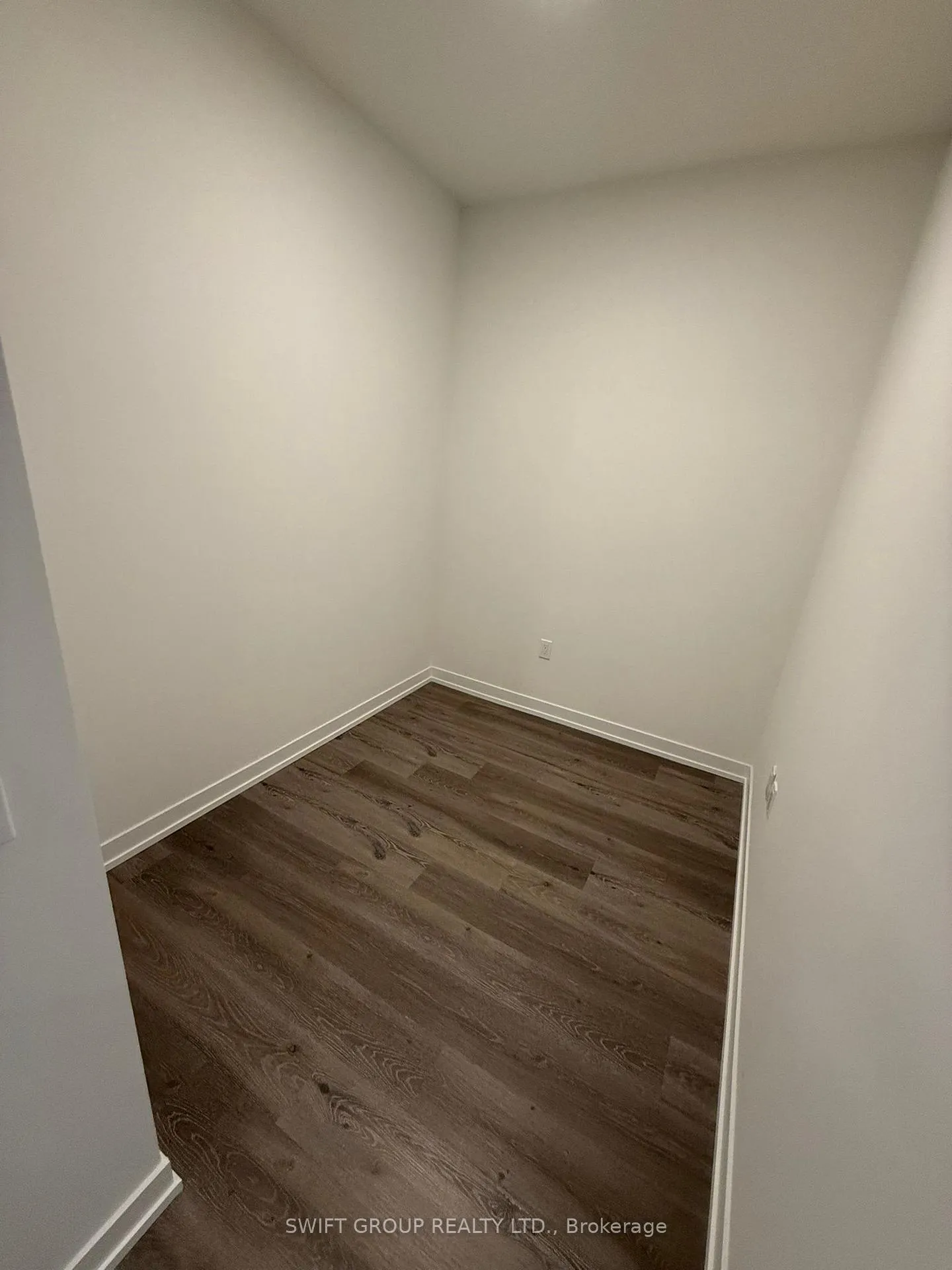 Photo 8 of Unit 3908, 225 Commerce Street, Vaughan, Vaughan Corporate Centre — HOMEH