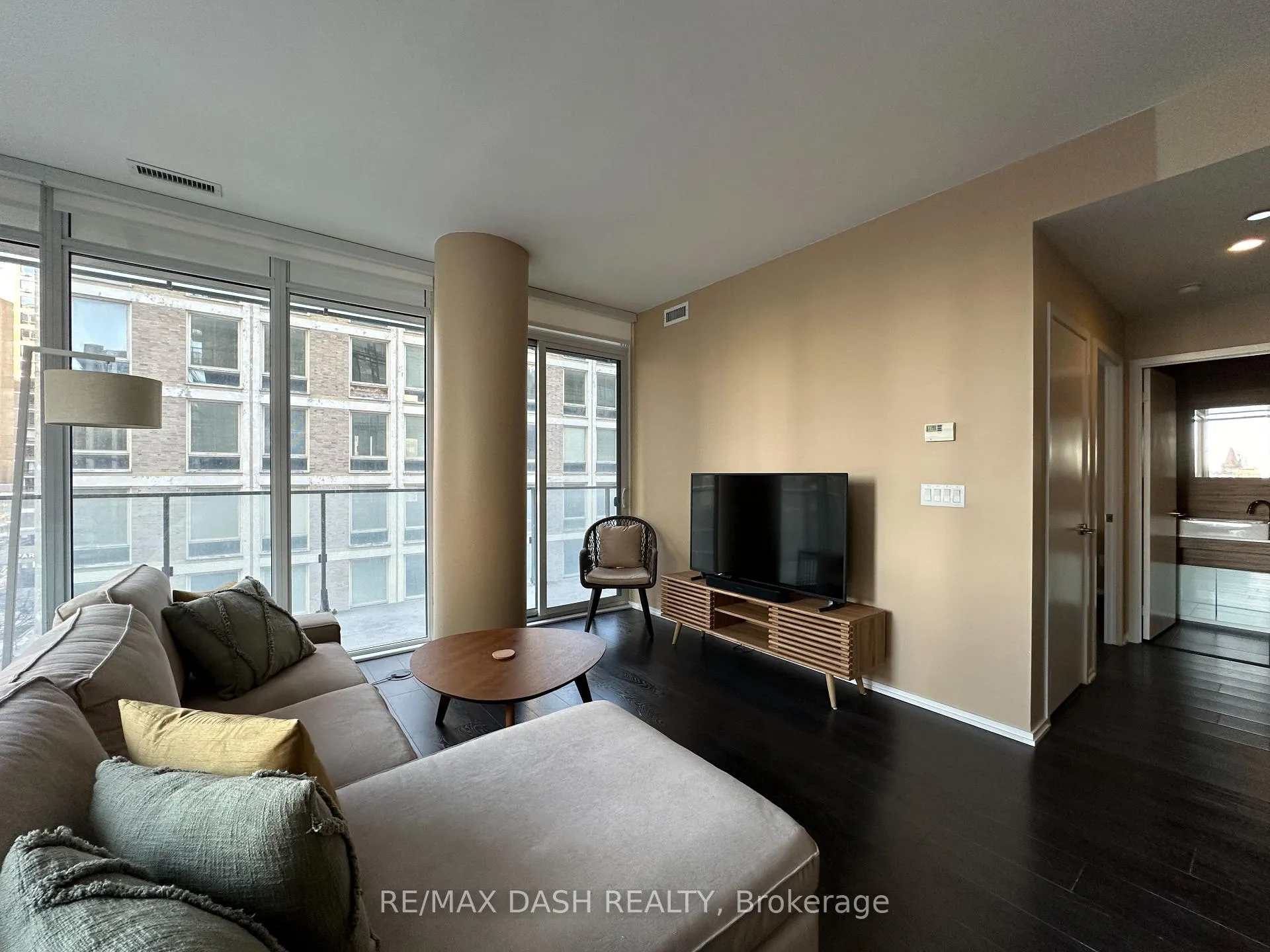 Photo 14 of Unit 607, 75 St Nicholas Street, Toronto, Bay Street Corridor — HOMEH