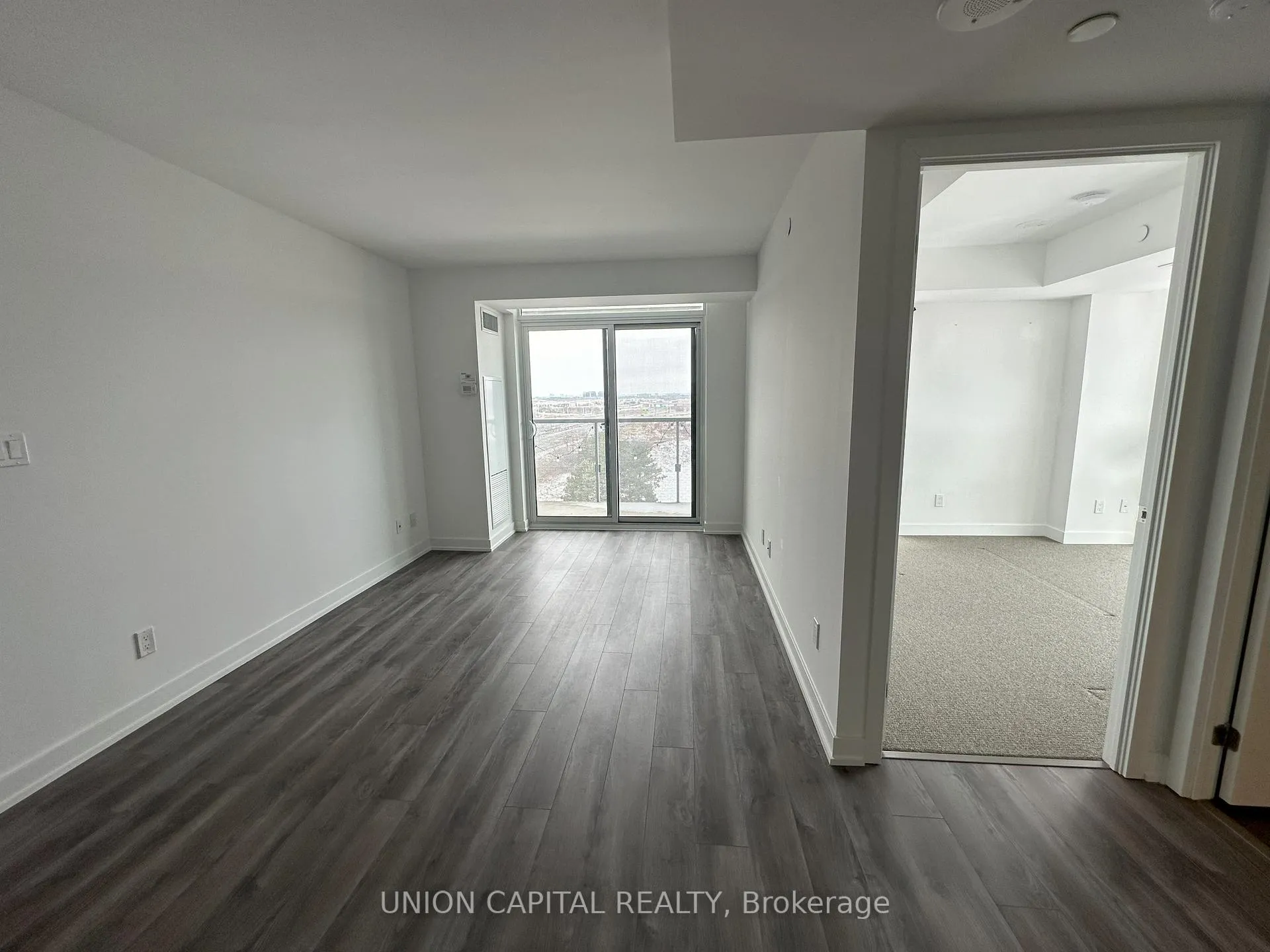 Photo 7 of Unit 1011, 120 Varna Drive, Toronto, Englemount-Lawrence — HOMEH