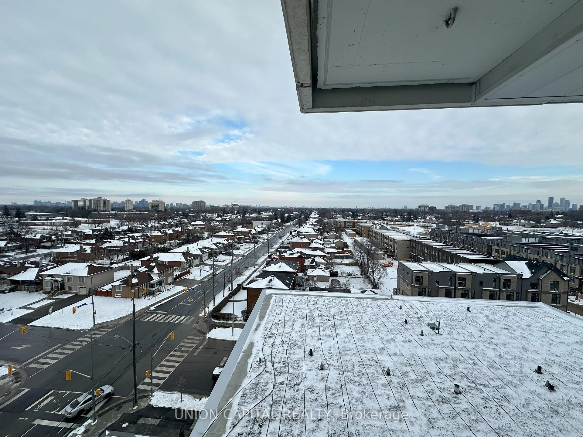 Photo 14 of Unit 1011, 120 Varna Drive, Toronto, Englemount-Lawrence — HOMEH